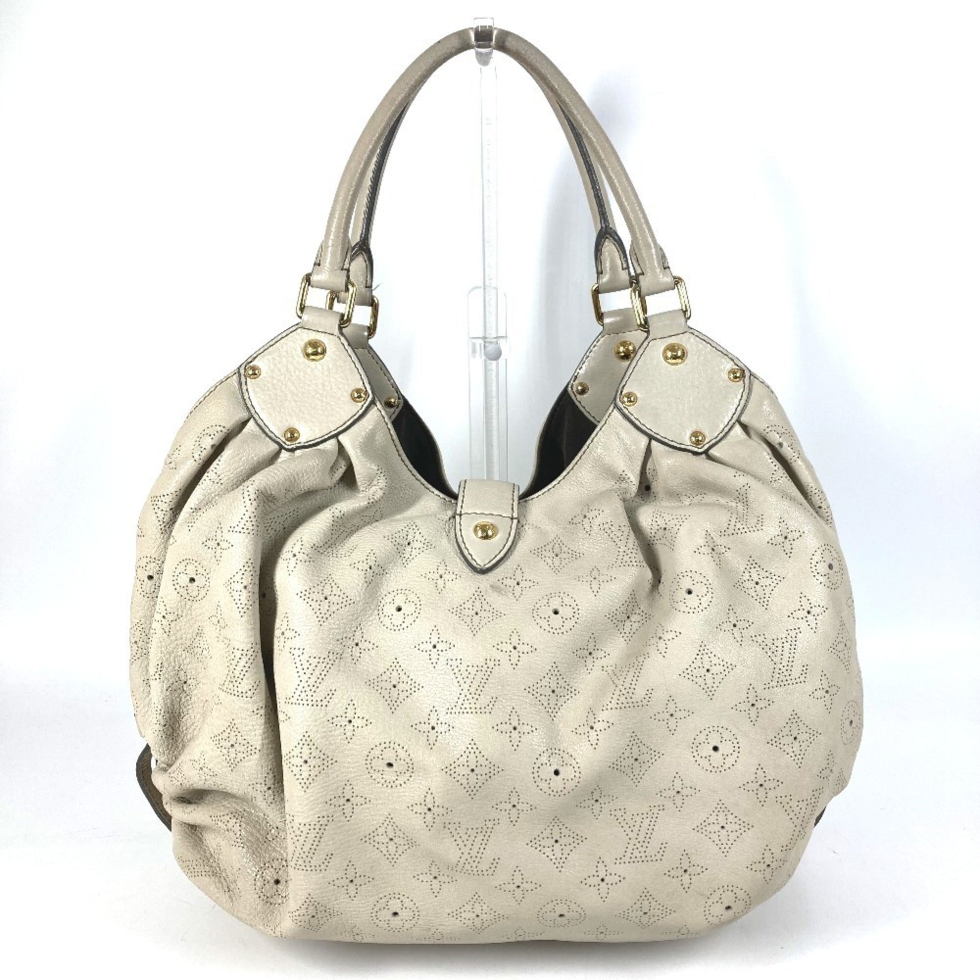 Louis Vuitton Mahina White Mahina Leather Handbag Shoulder Bag (Pre-Owned)