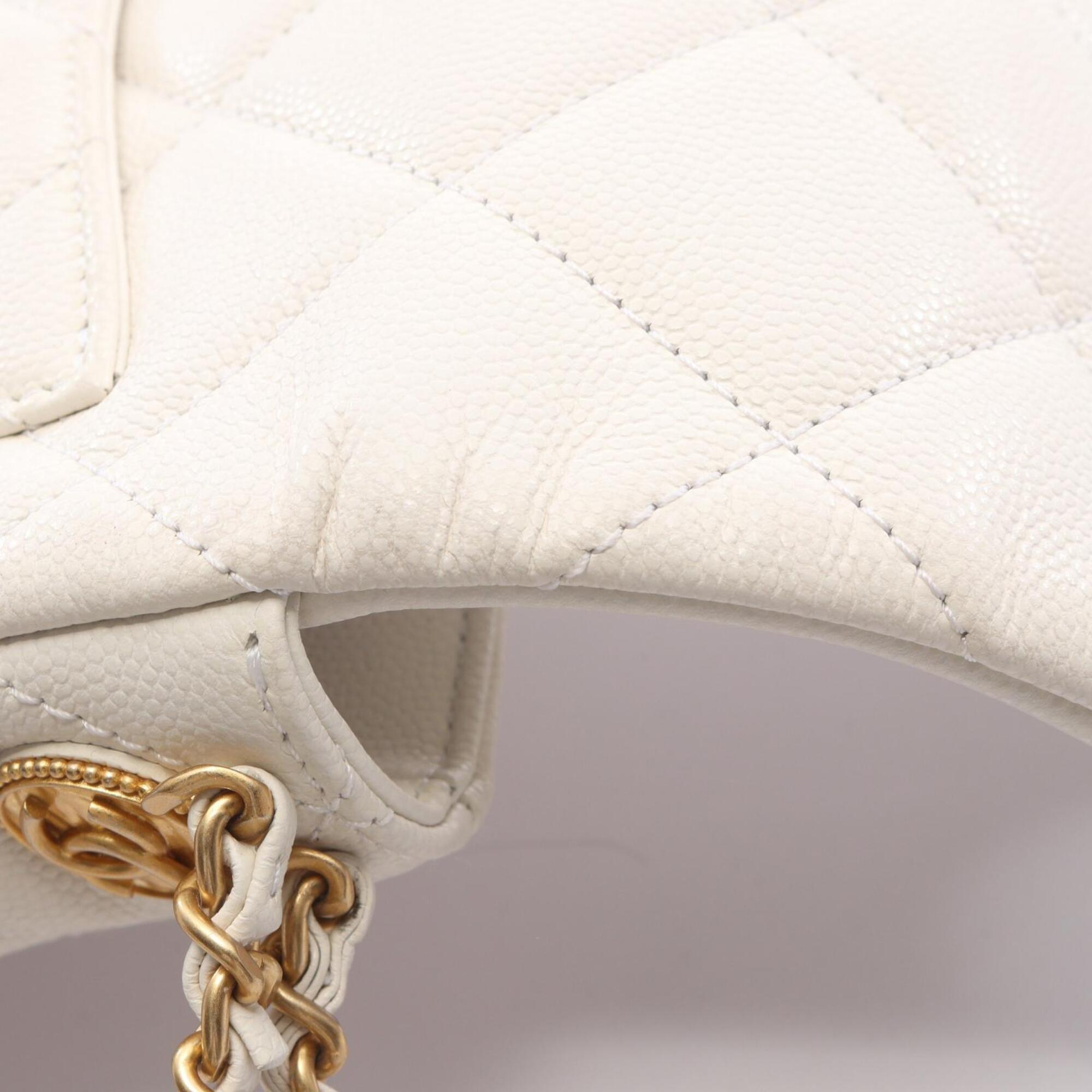 Chanel White Grained Calfskin Handbag Shoulder Bag (Pre-Owned)