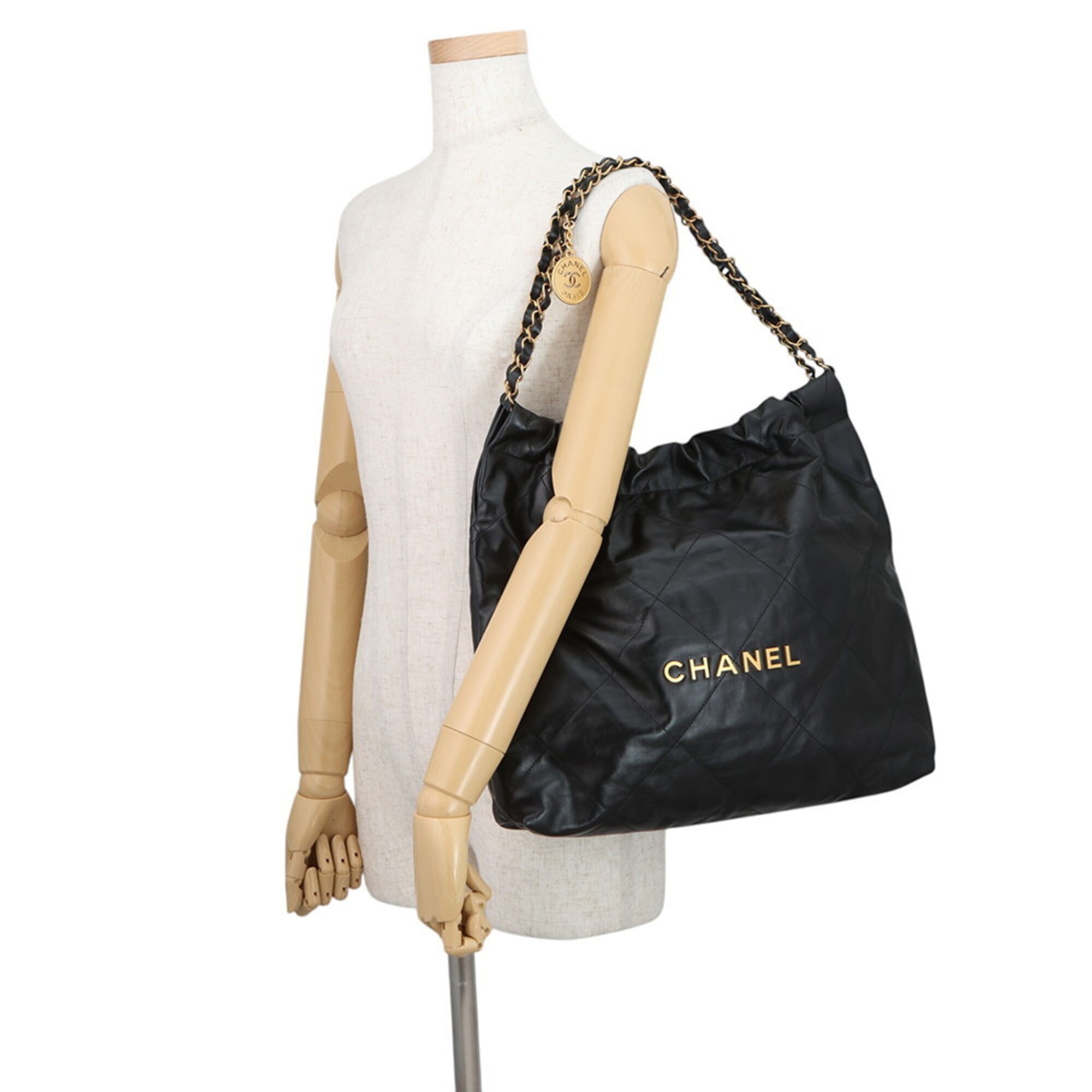 Chanel Black Leather Handbag Shoulder Bag (Pre-Owned)