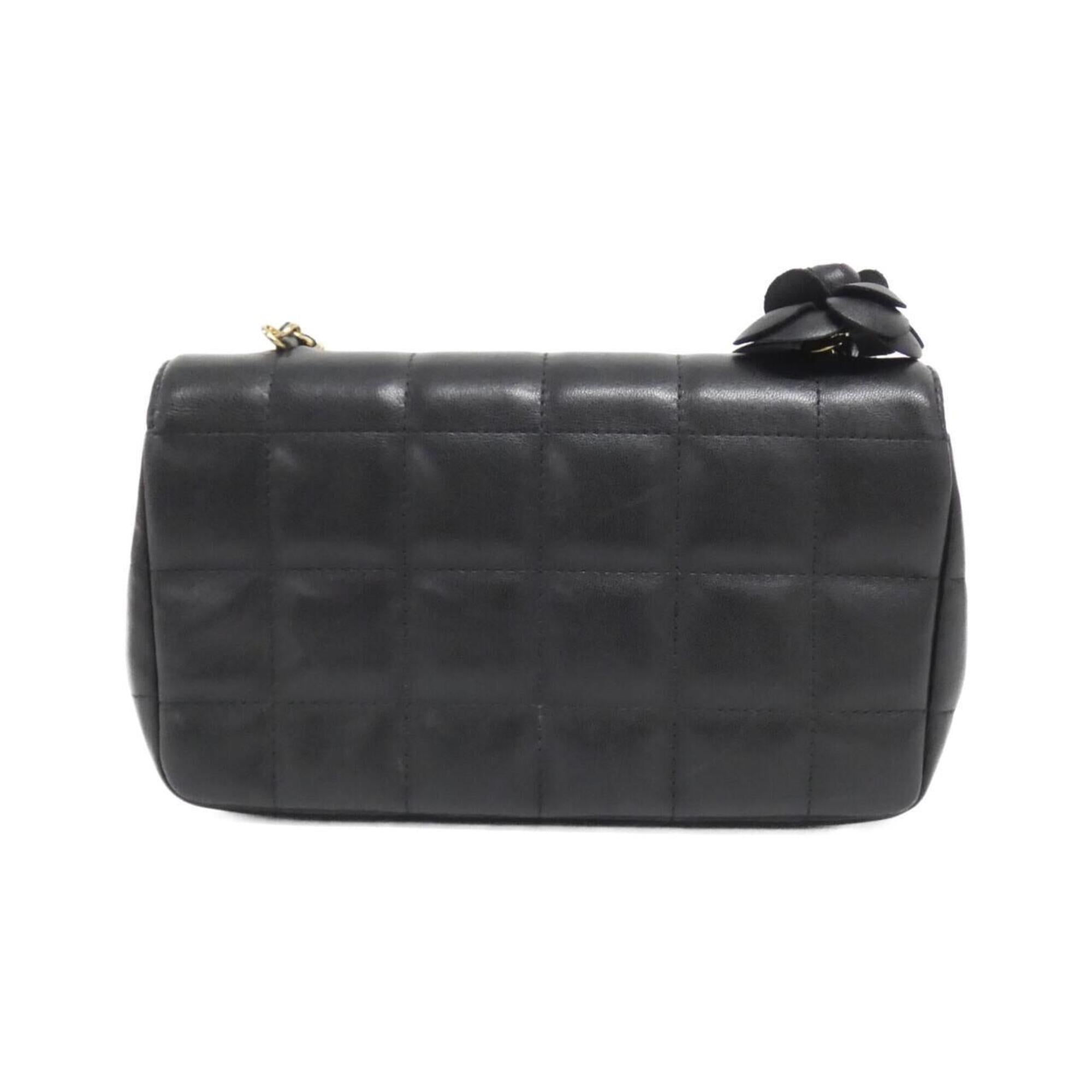 Chanel Black Leather Shoulder Bag (Pre-Owned)