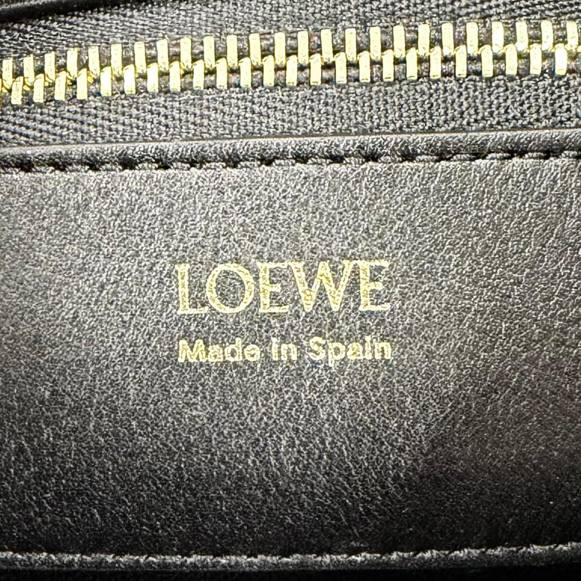 Loewe Black Leather Handbag (Pre-Owned)