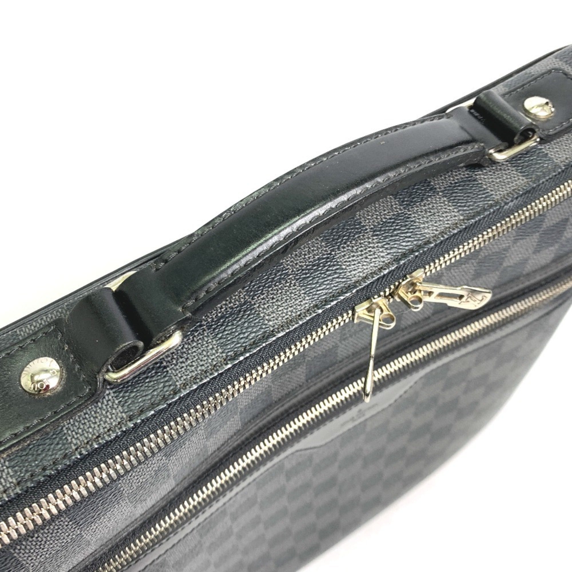 Louis Vuitton Damier Graphite Black Damier Graphite Shoulder Bag (Pre-Owned)