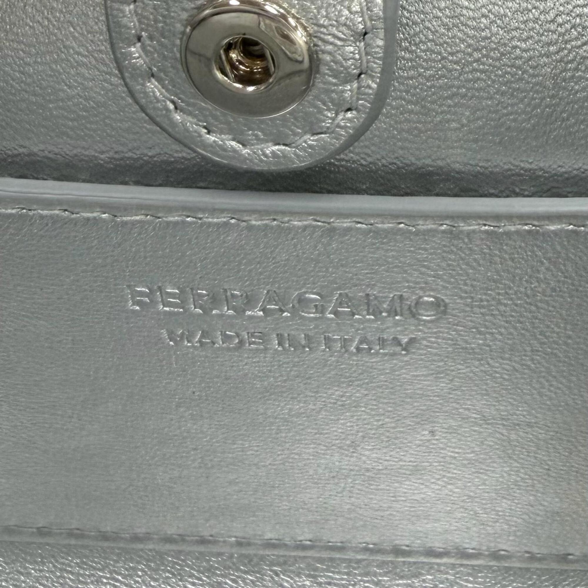 Salvatore Ferragamo Silver Leather Pouch Shoulder Bag (Pre-Owned)