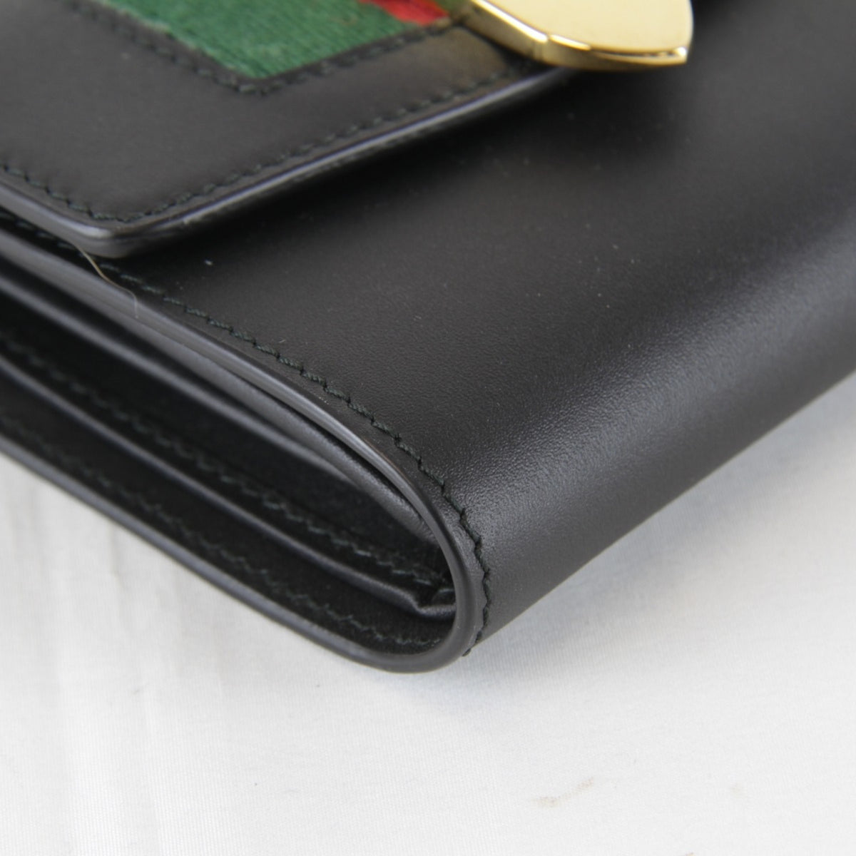 Gucci Black Wallet (Tri-Fold) (Pre-Owned)