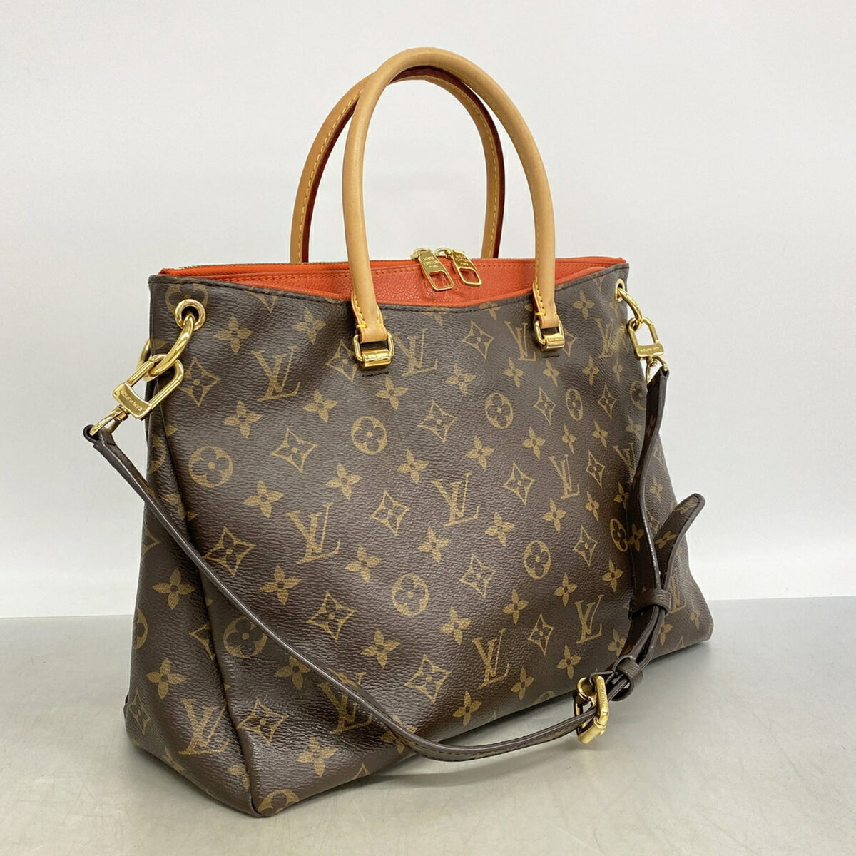 Louis Vuitton Clementine Handbag (Pre-Owned)
