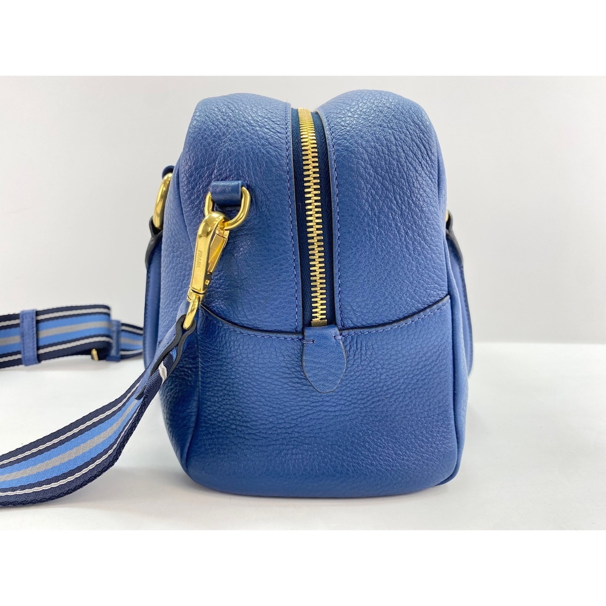 Prada Blue Shoulder Bag (Pre-Owned)