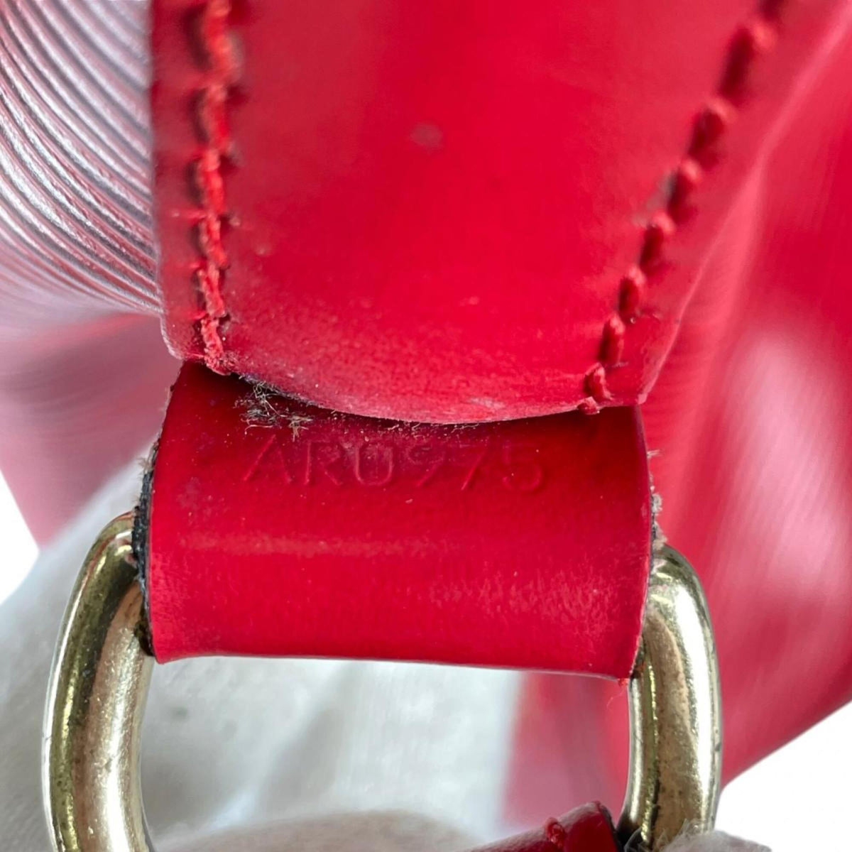 Louis Vuitton Castilian Red Epi Leather Shoulder Bag (Pre-Owned)