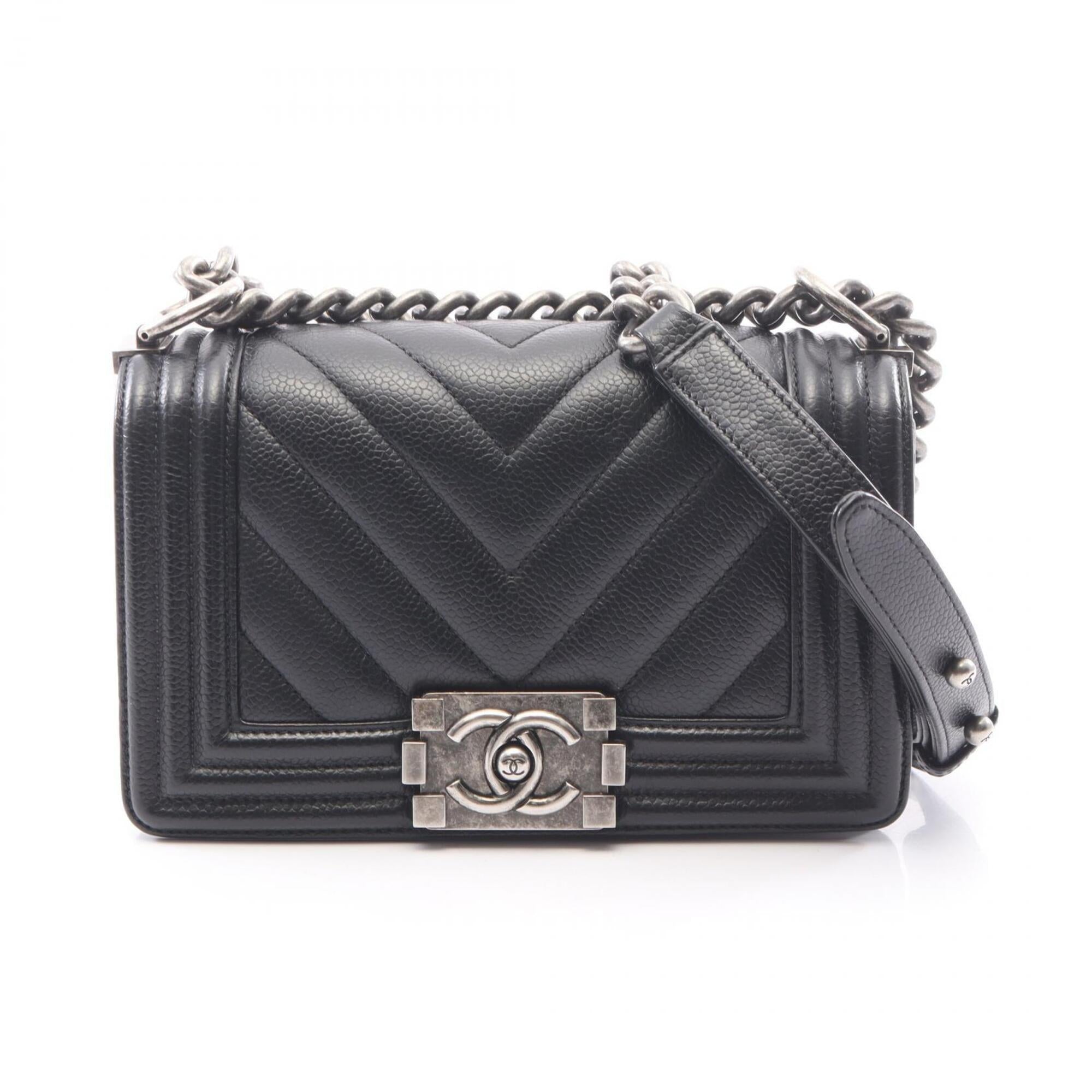 Chanel Black Grained Calfskin Handbag Shoulder Bag (Pre-Owned)