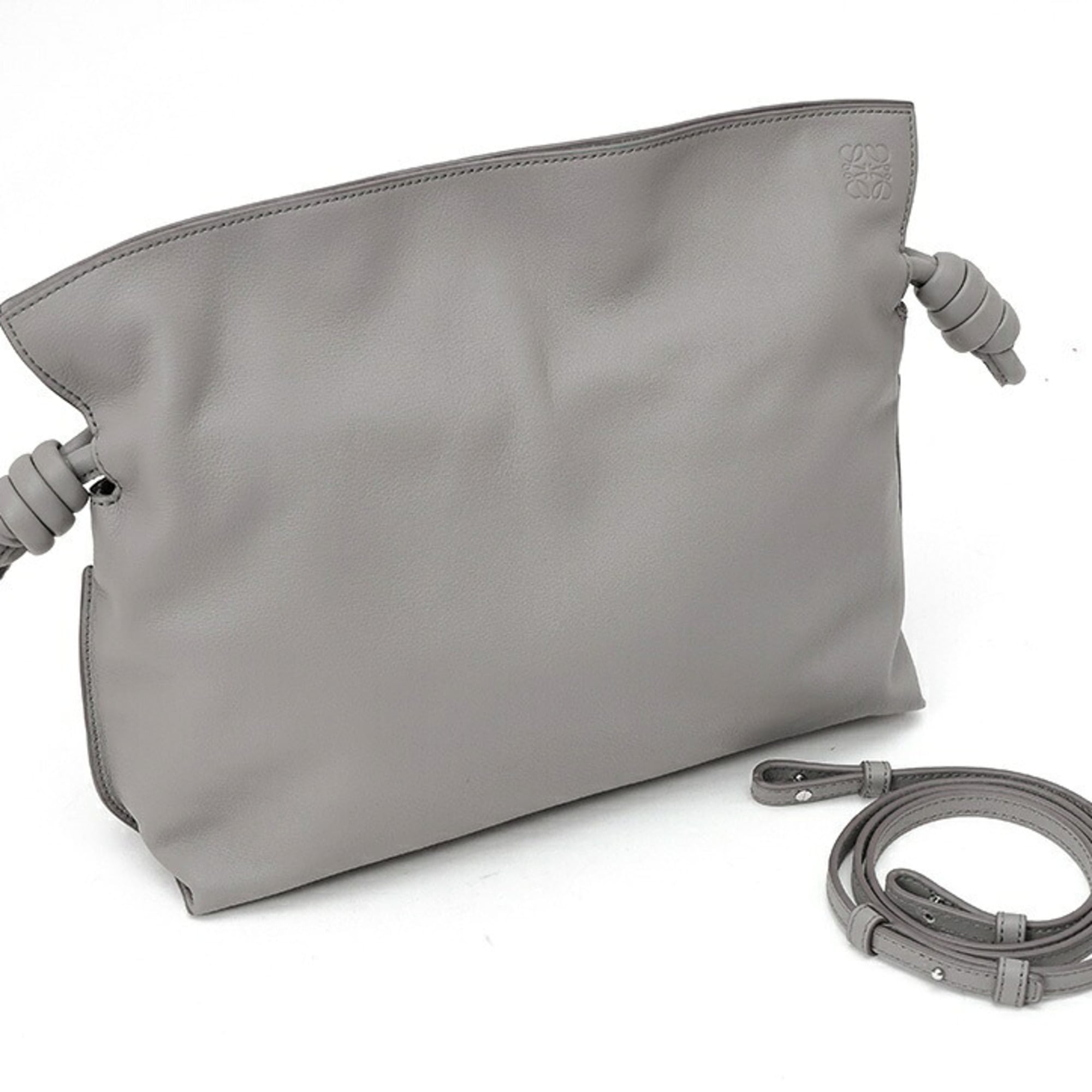 Loewe Gray Leather Shoulder Bag (Pre-Owned)