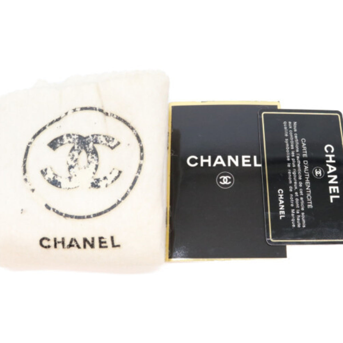 Chanel Black Leather Shoulder Bag (Pre-Owned)