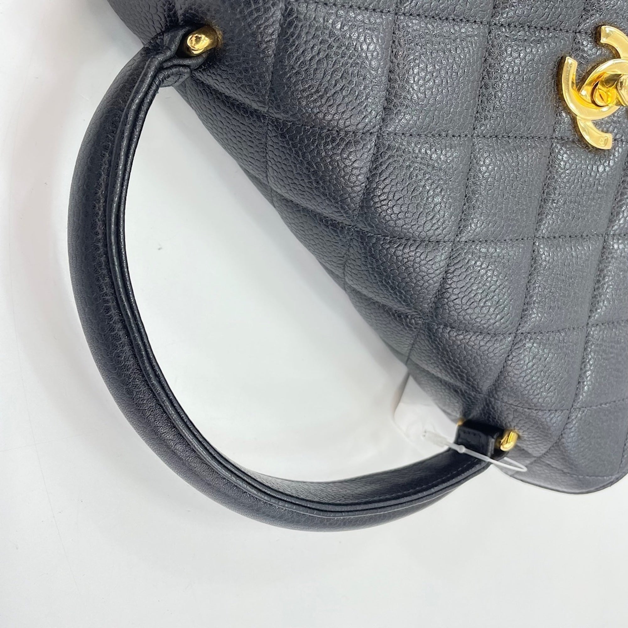 Chanel Black Handbag (Pre-Owned)