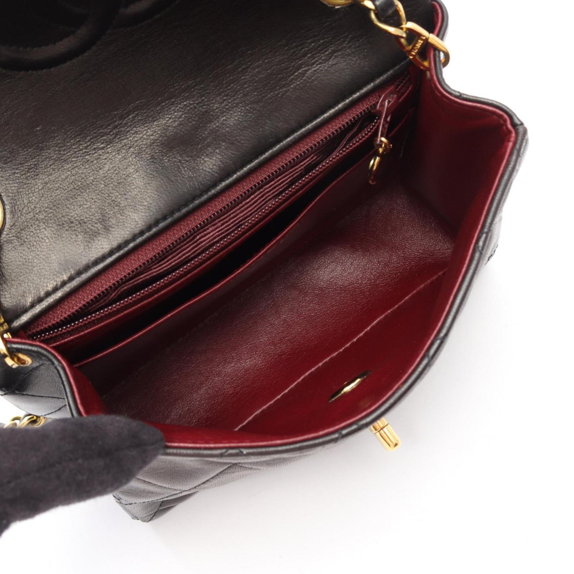 Chanel Black Leather Handbag Shoulder Bag (Pre-Owned)