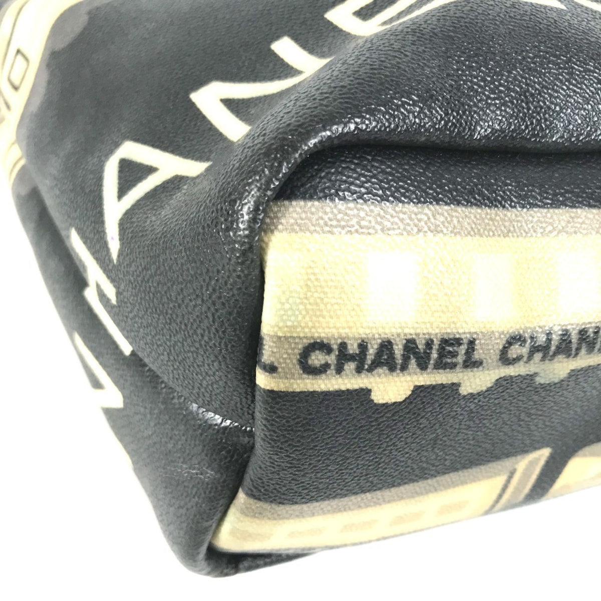 Chanel Black Pvc Leather Shoulder Bag Tote Bag (Pre-Owned)
