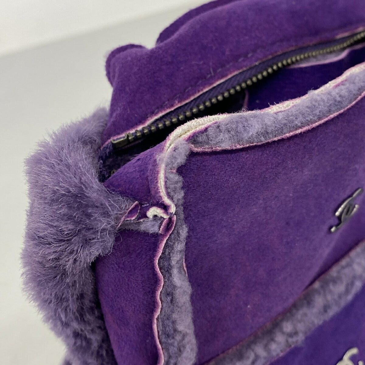 Chanel Purple Shoulder Bag (Pre-Owned)