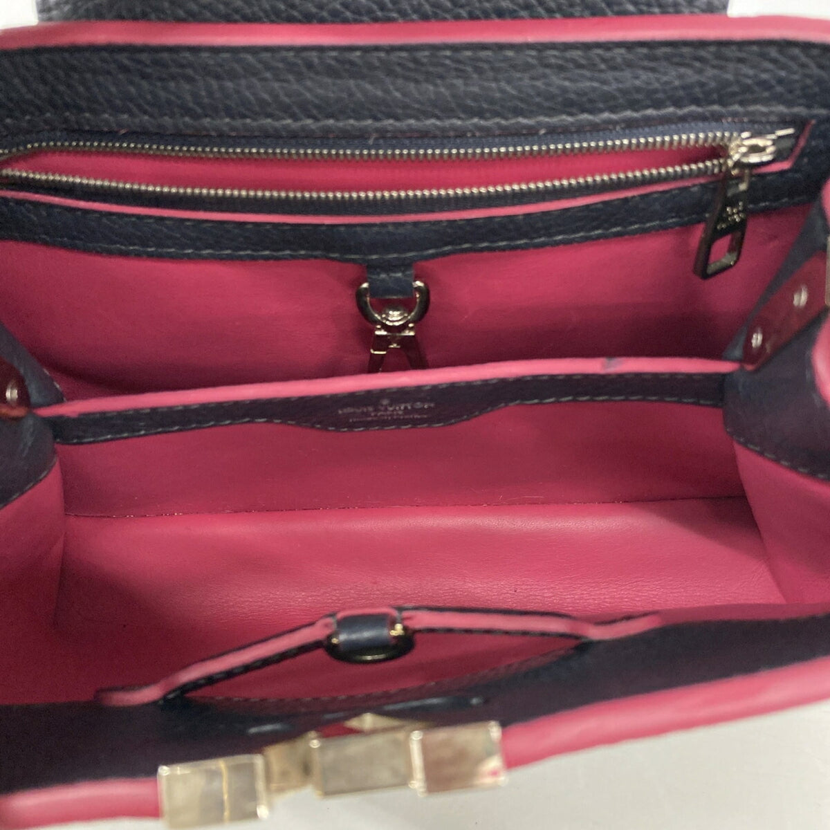 Louis Vuitton Cobalt Handbag (Pre-Owned)