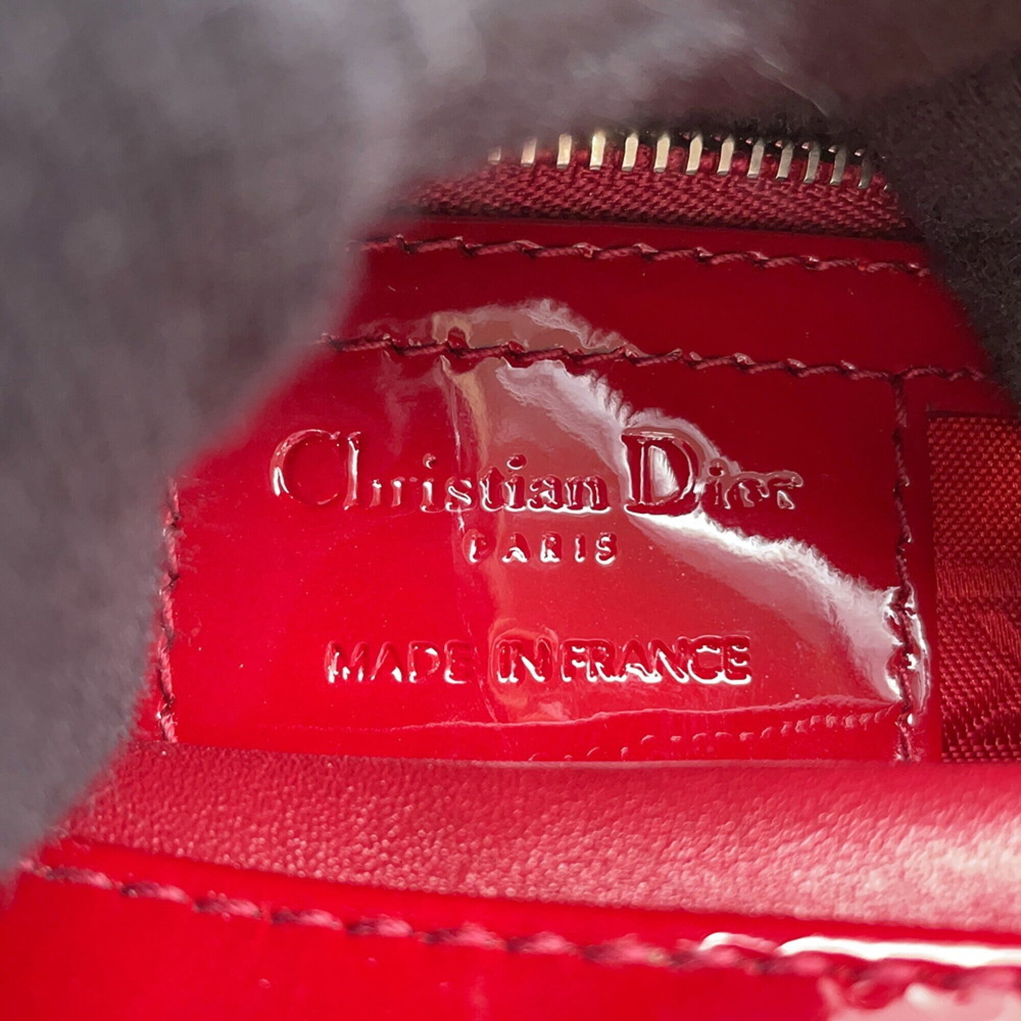 Christian Dior Lady Dior Red Color Patent Leather Handbag (Pre-Owned)