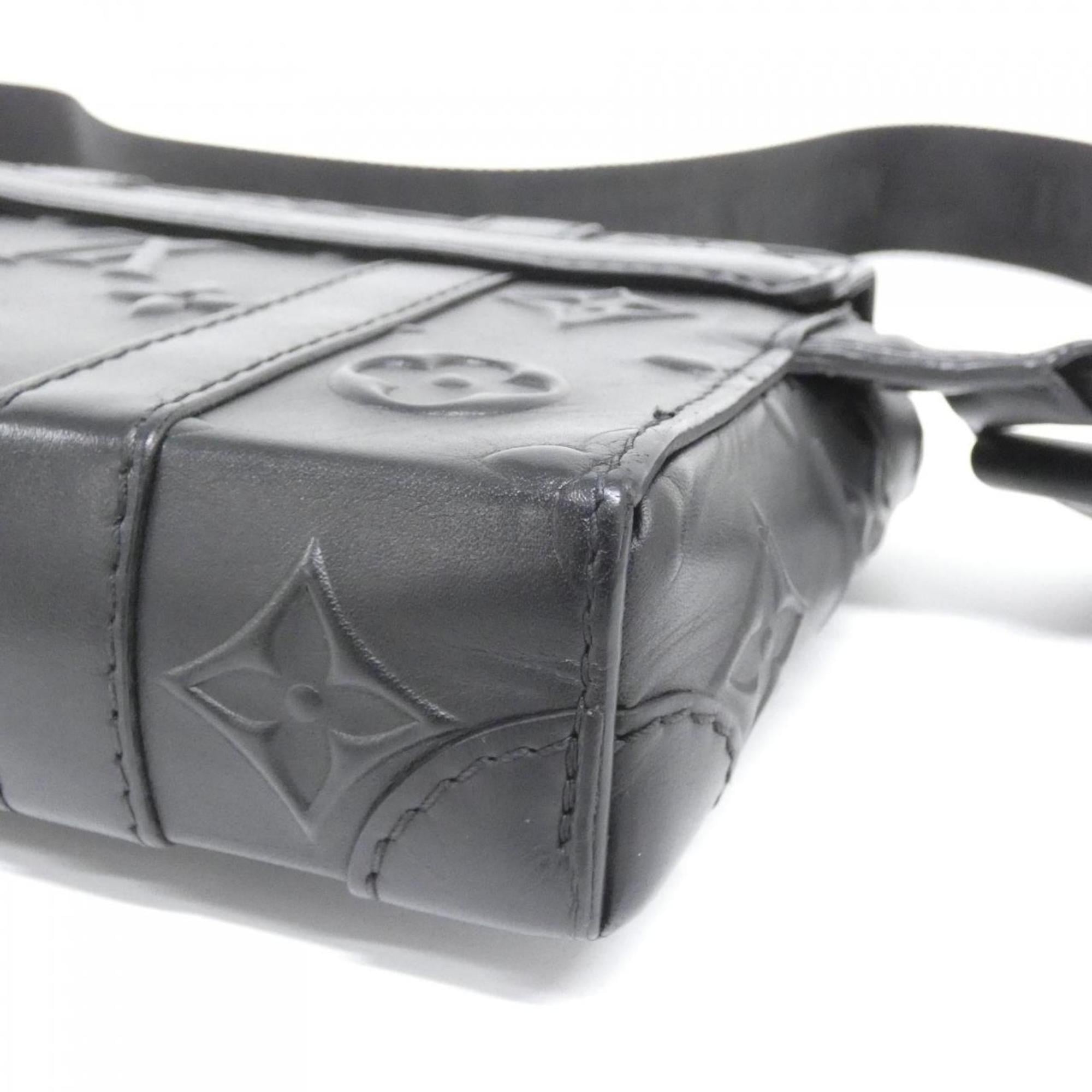 Louis Vuitton Monogram Black Leather Shoulder Bag (Pre-Owned)