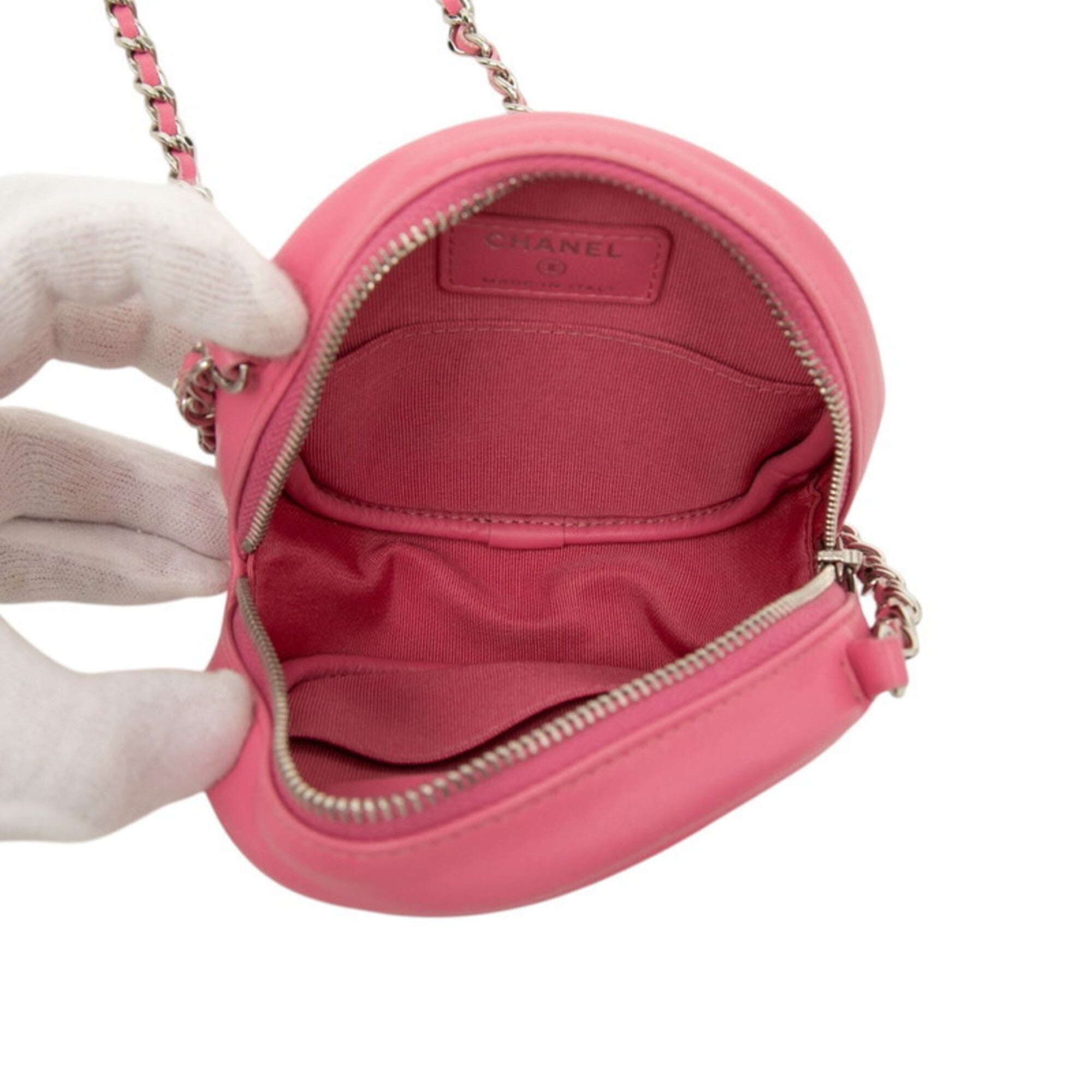 Chanel Pink Shoulder Bag (Pre-Owned)