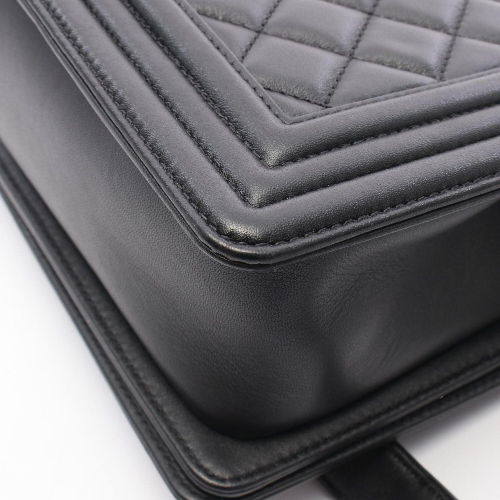 Chanel Black Leather Handbag Shoulder Bag (Pre-Owned)
