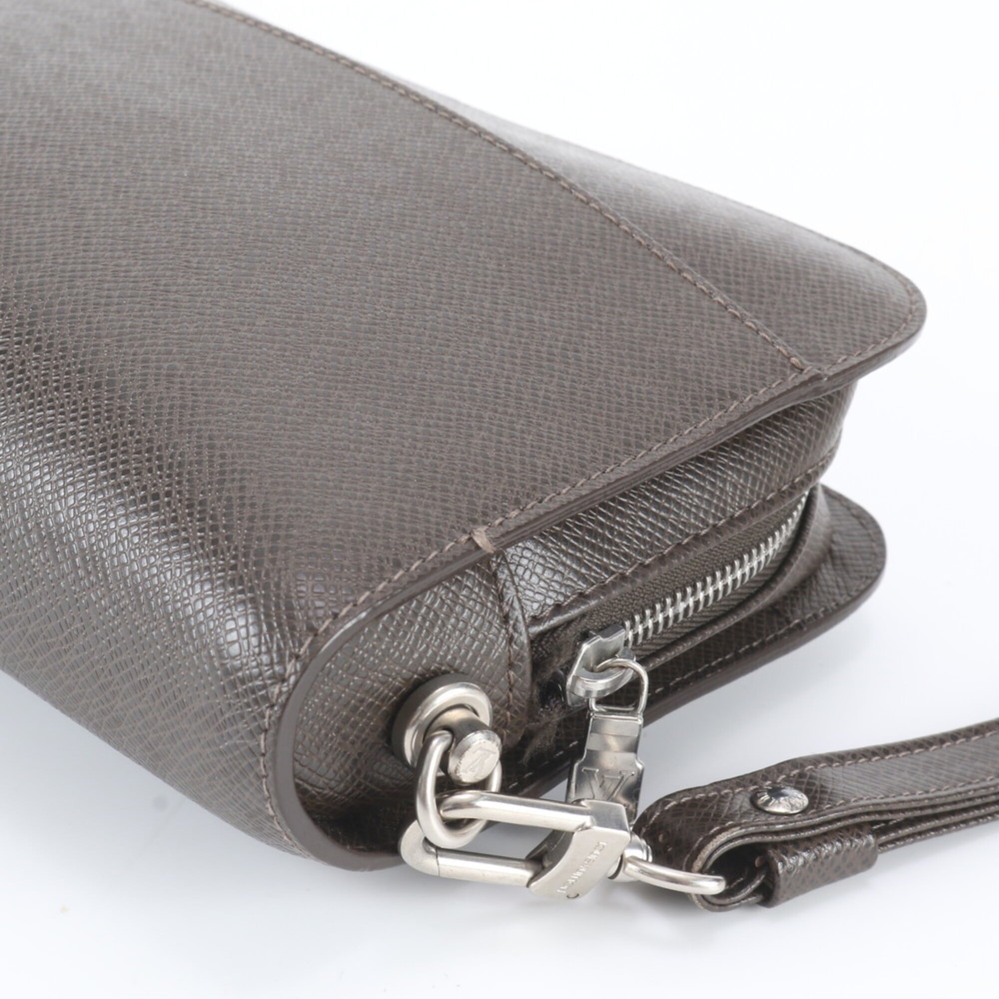 Louis Vuitton Grizzly Leather Clutch Bag (Pre-Owned)