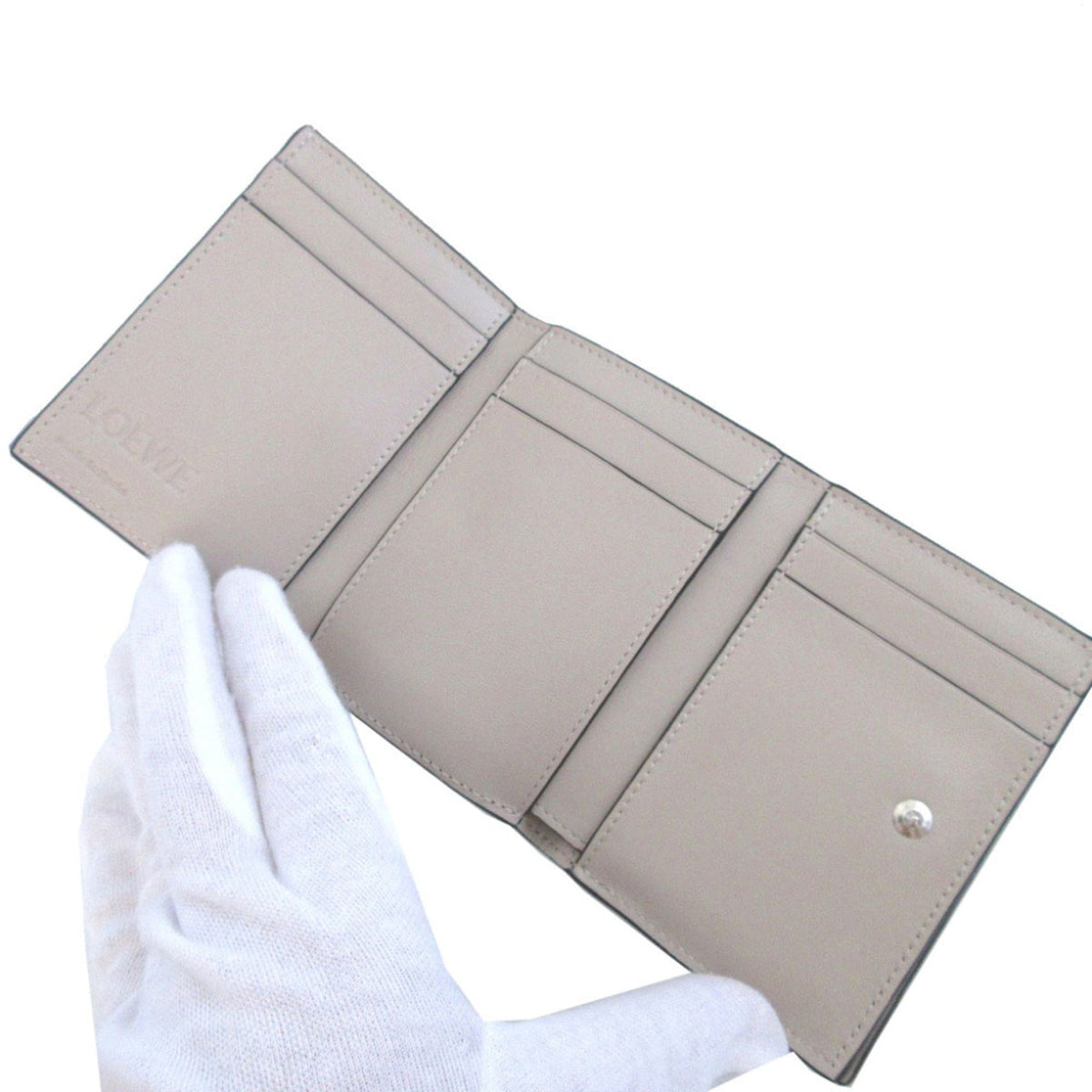 Loewe Green Leather Wallet (Tri-Fold) (Pre-Owned)