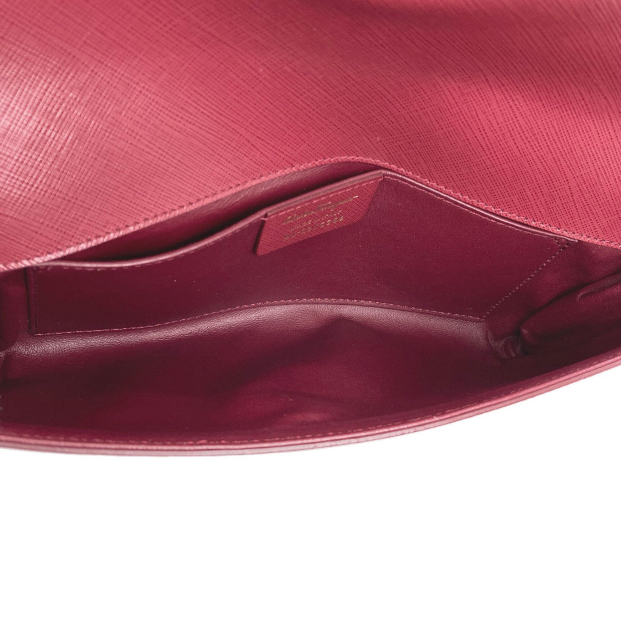 Salvatore Ferragamo Red Color Leather Shoulder Bag (Pre-Owned)