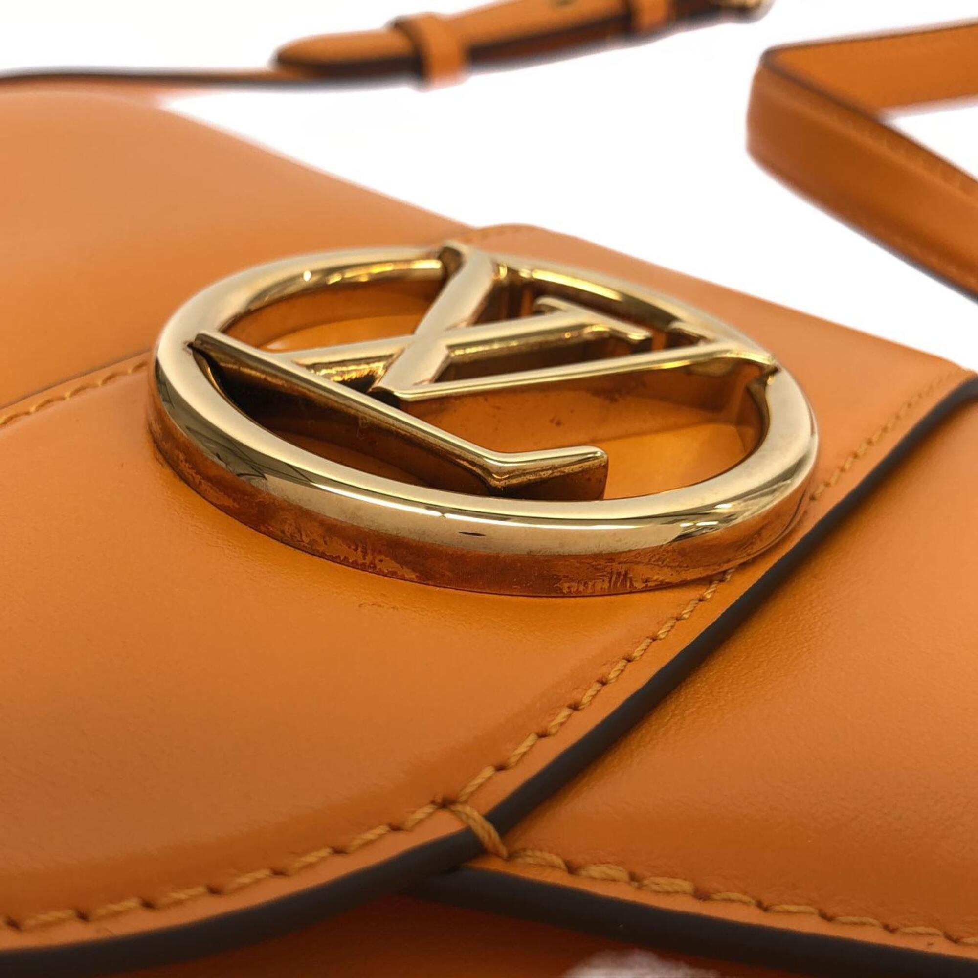 Louis Vuitton Orange Leather Shoulder Bag (Pre-Owned)