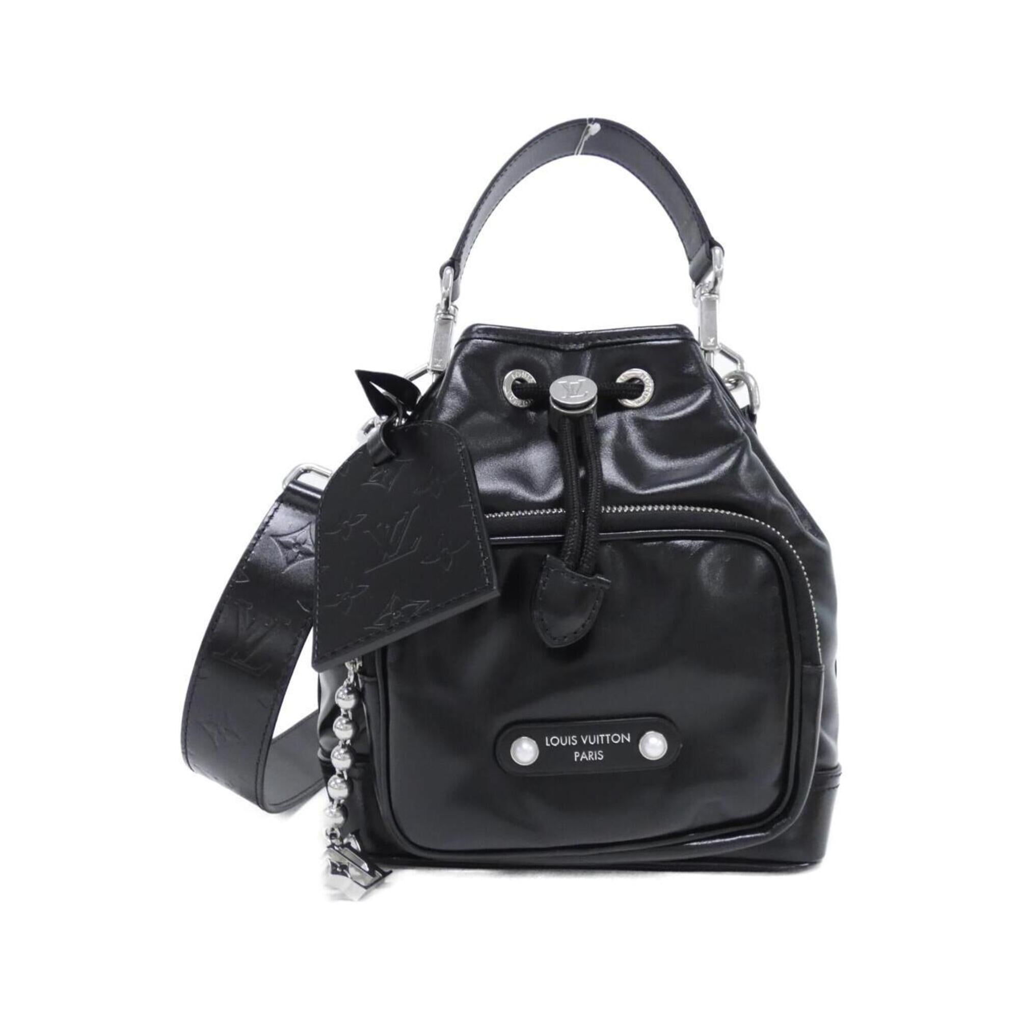 Louis Vuitton Black Leather Shoulder Bag (Pre-Owned)