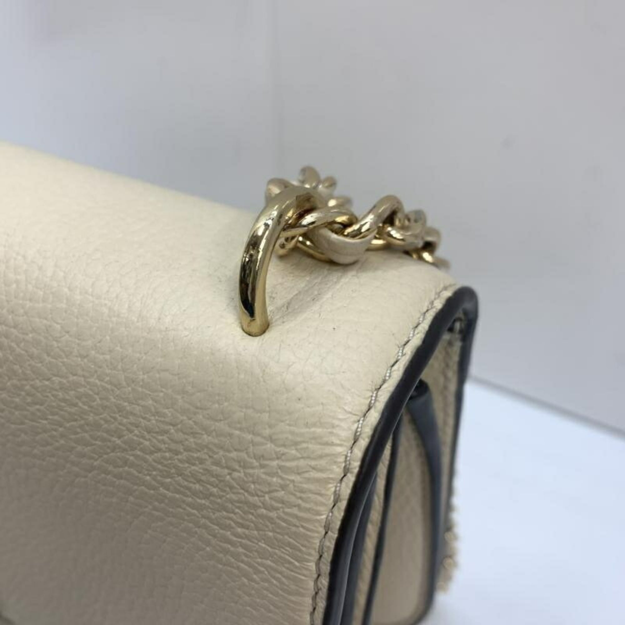 Tory Burch Ivory Shoulder Bag (Pre-Owned)