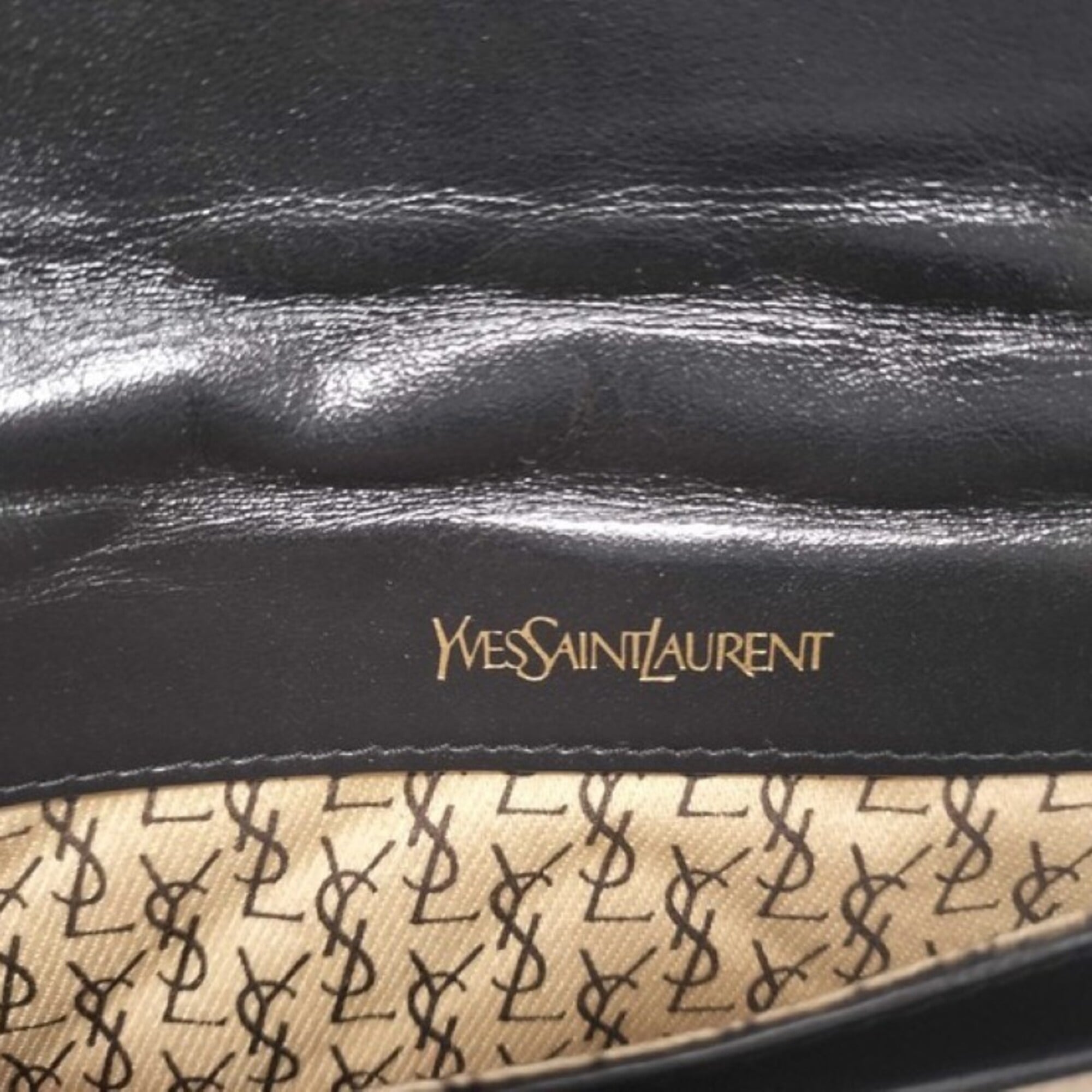 Yves Saint Laurent Black Leather Clutch Bag (Pre-Owned)