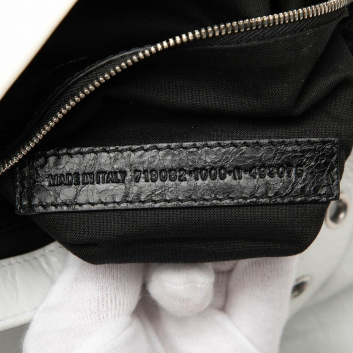 Balenciaga White Leather Shoulder Bag (Pre-Owned)