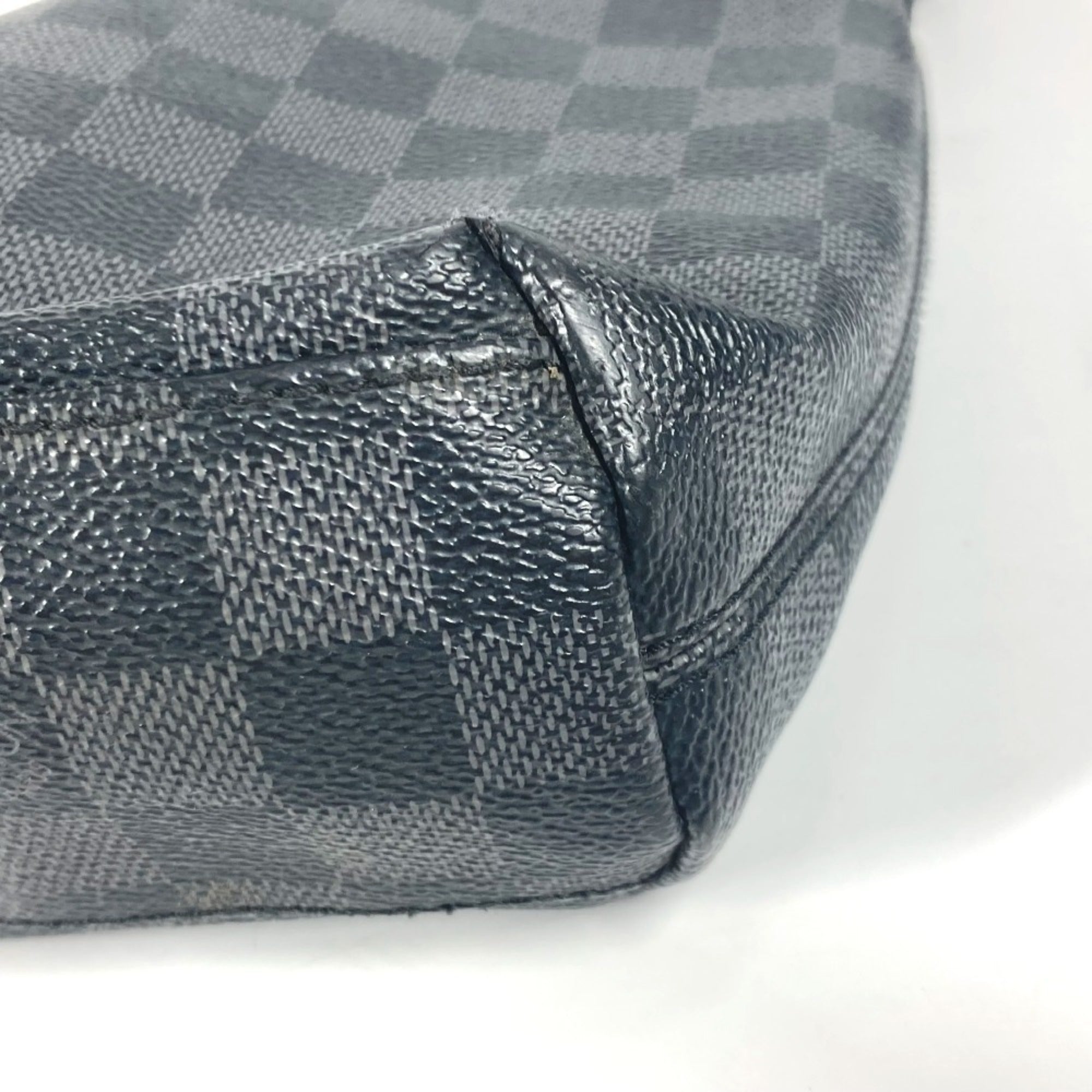 Louis Vuitton Damier Graphite Damier Graphite Shoulder Bag (Pre-Owned)