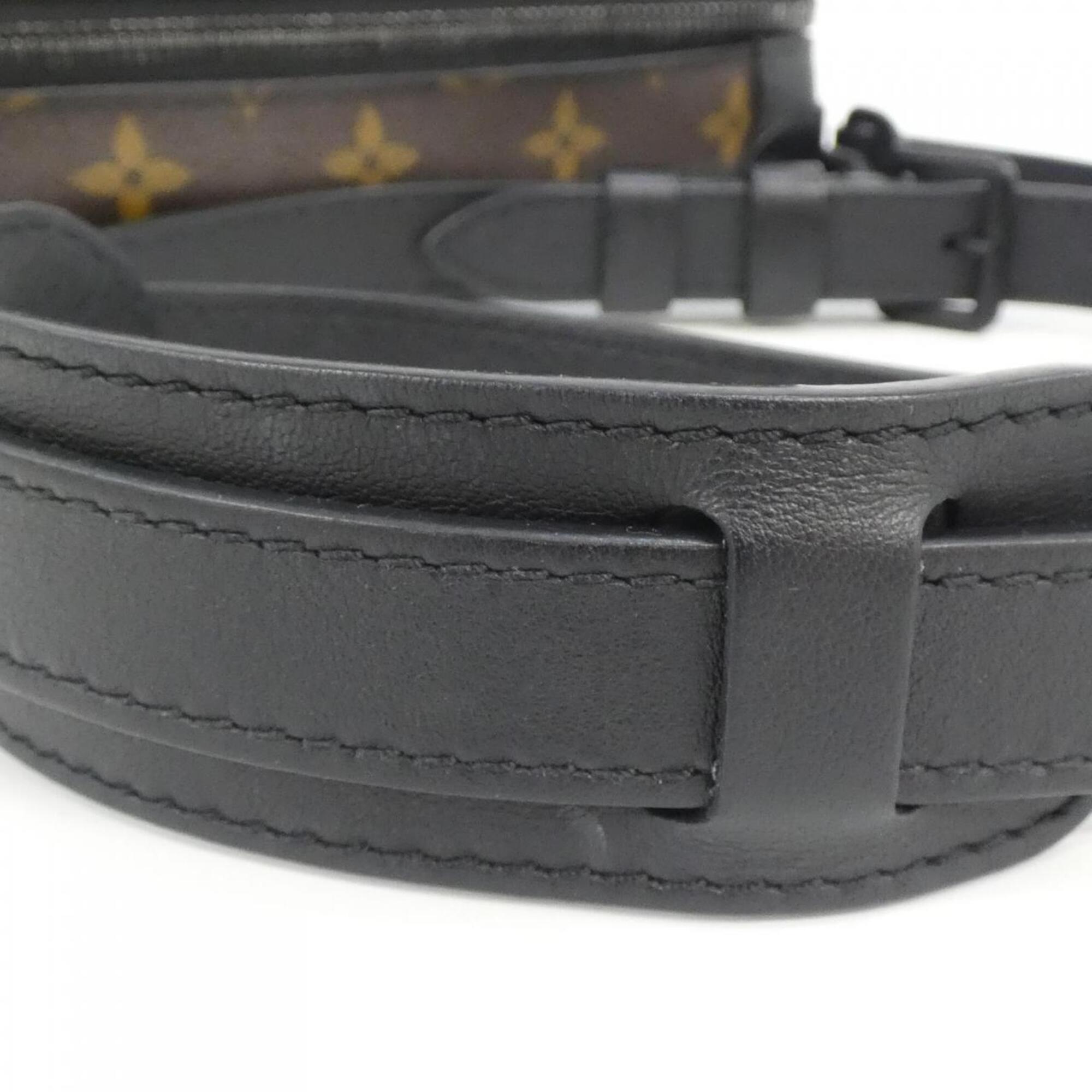 Louis Vuitton Marron Coated Canvas Shoulder Bag (Pre-Owned)