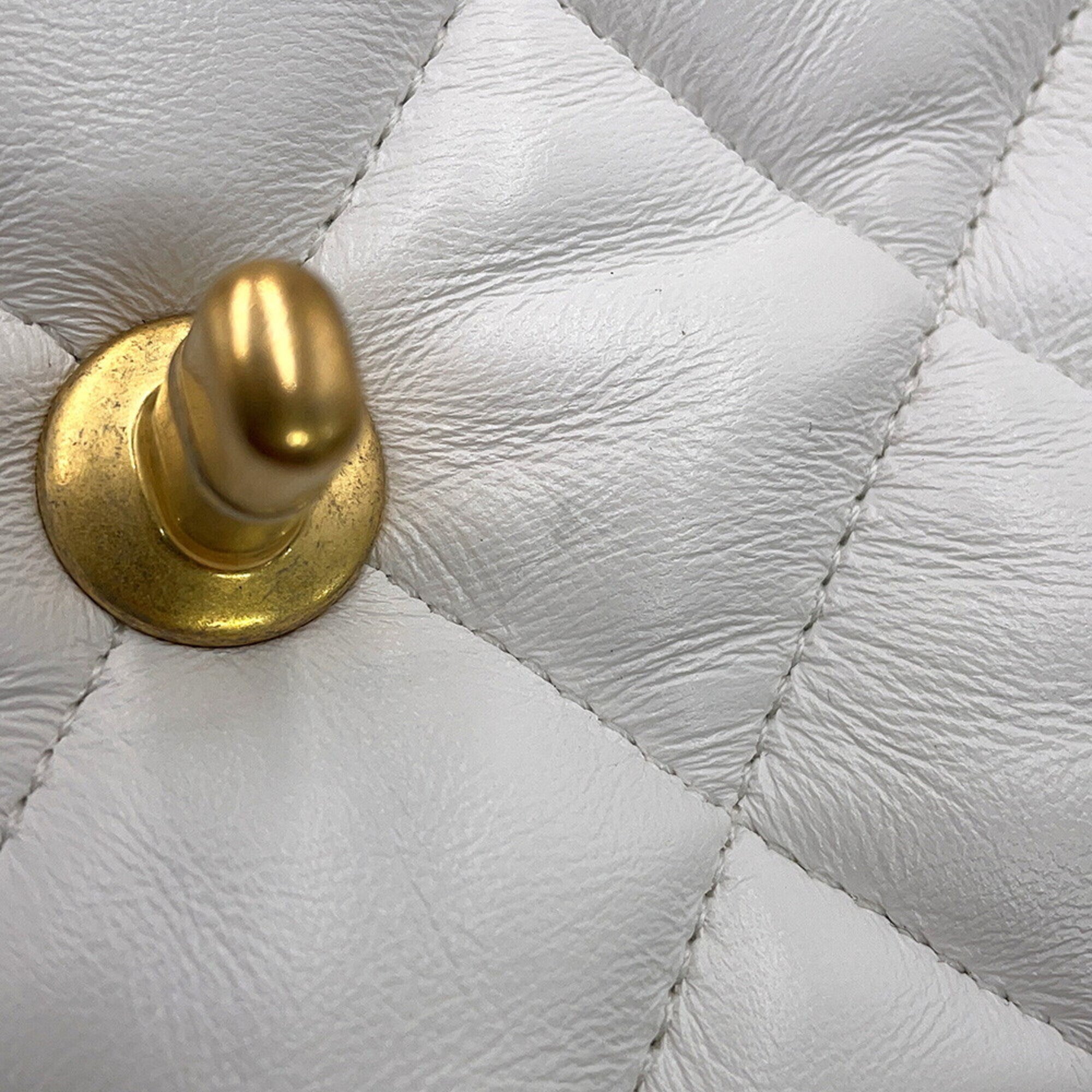 Chanel Matelasse White Leather Handbag Shoulder Bag (Pre-Owned)