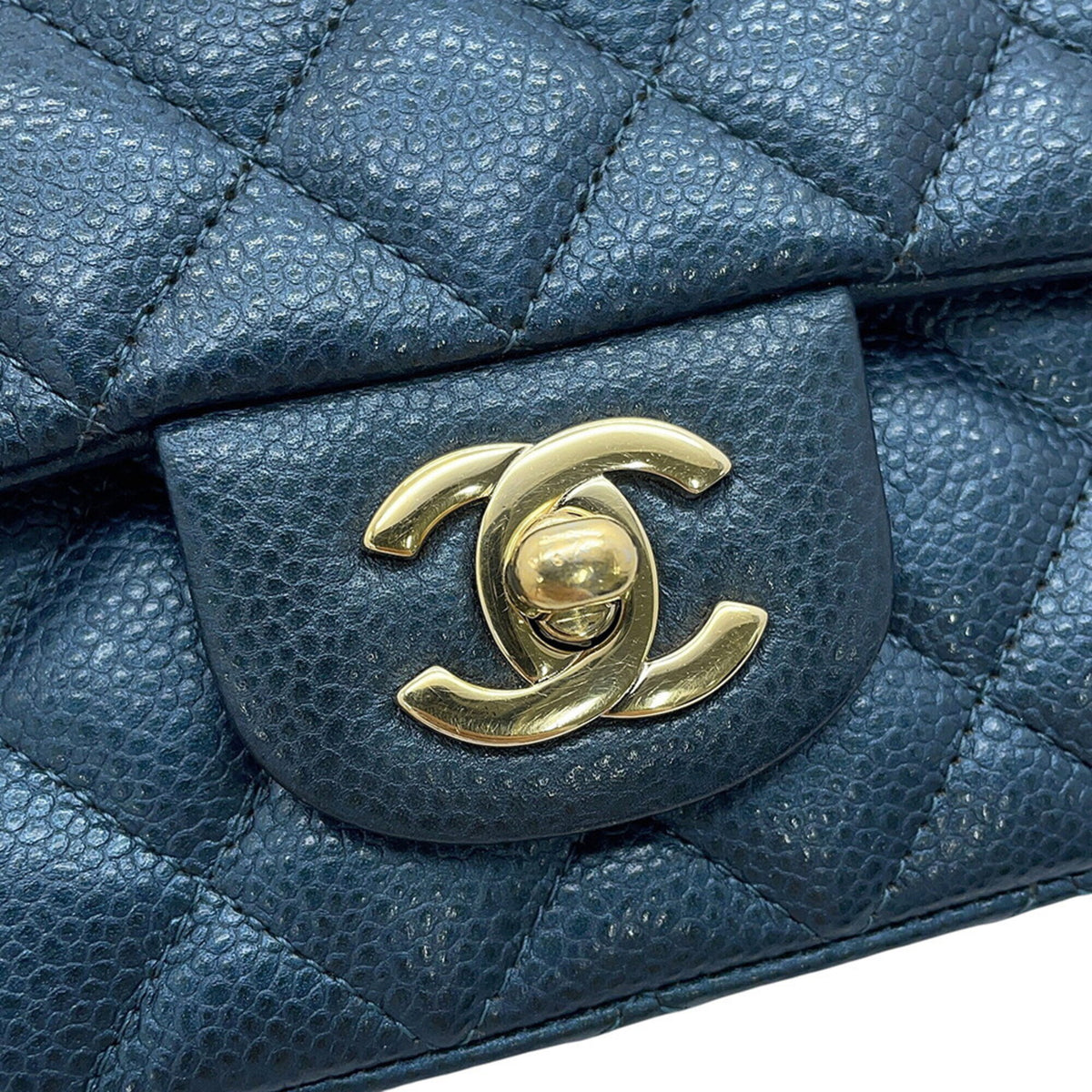Chanel Metallic Blue Grained Calfskin Handbag Shoulder Bag (Pre-Owned)