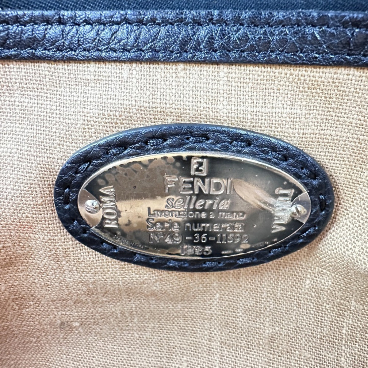 Fendi Selleria Black Leather Shoulder Bag Tote Bag (Pre-Owned)