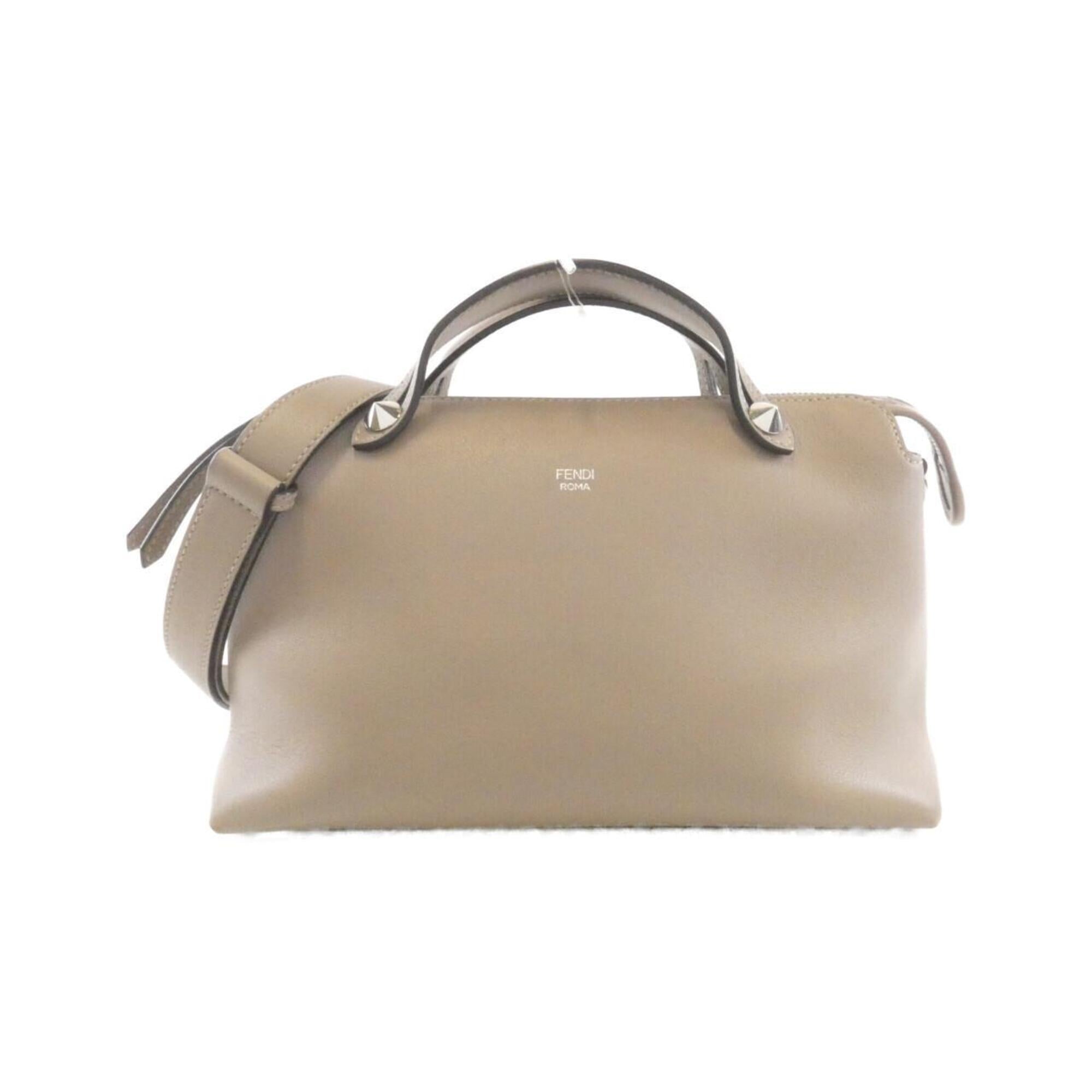 Fendi Beige Leather Handbag (Pre-Owned)