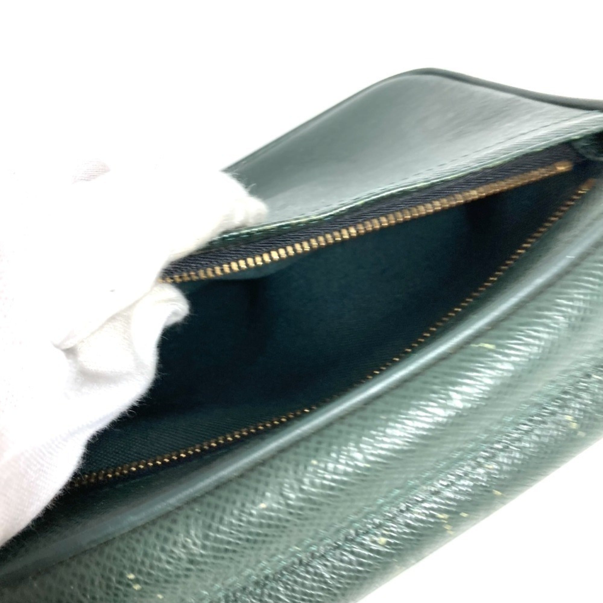 Louis Vuitton Episea Green Taiga Leather Clutch Bag Handbag Pouch (Pre-Owned)