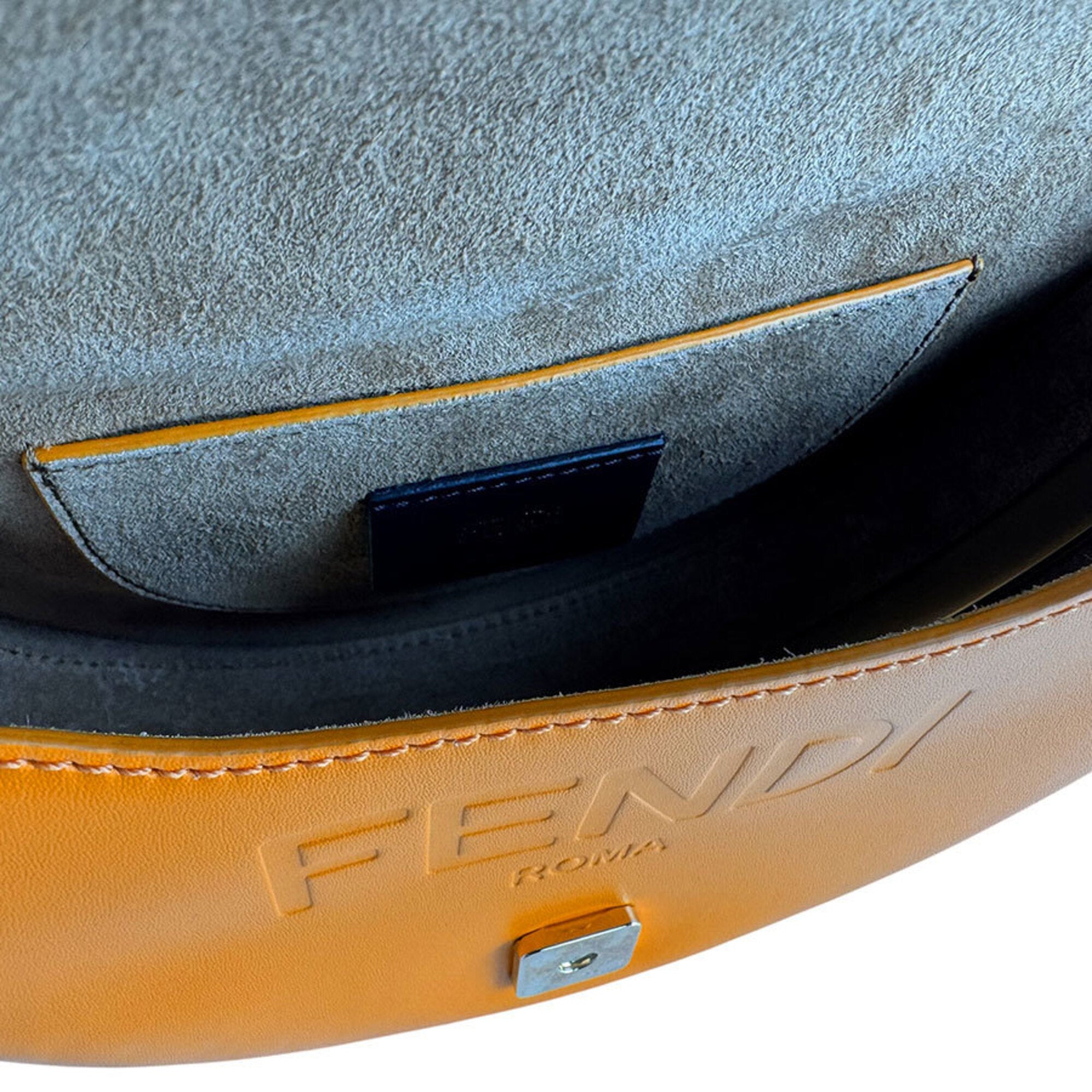 Fendi Orange Leather Shoulder Bag (Pre-Owned)