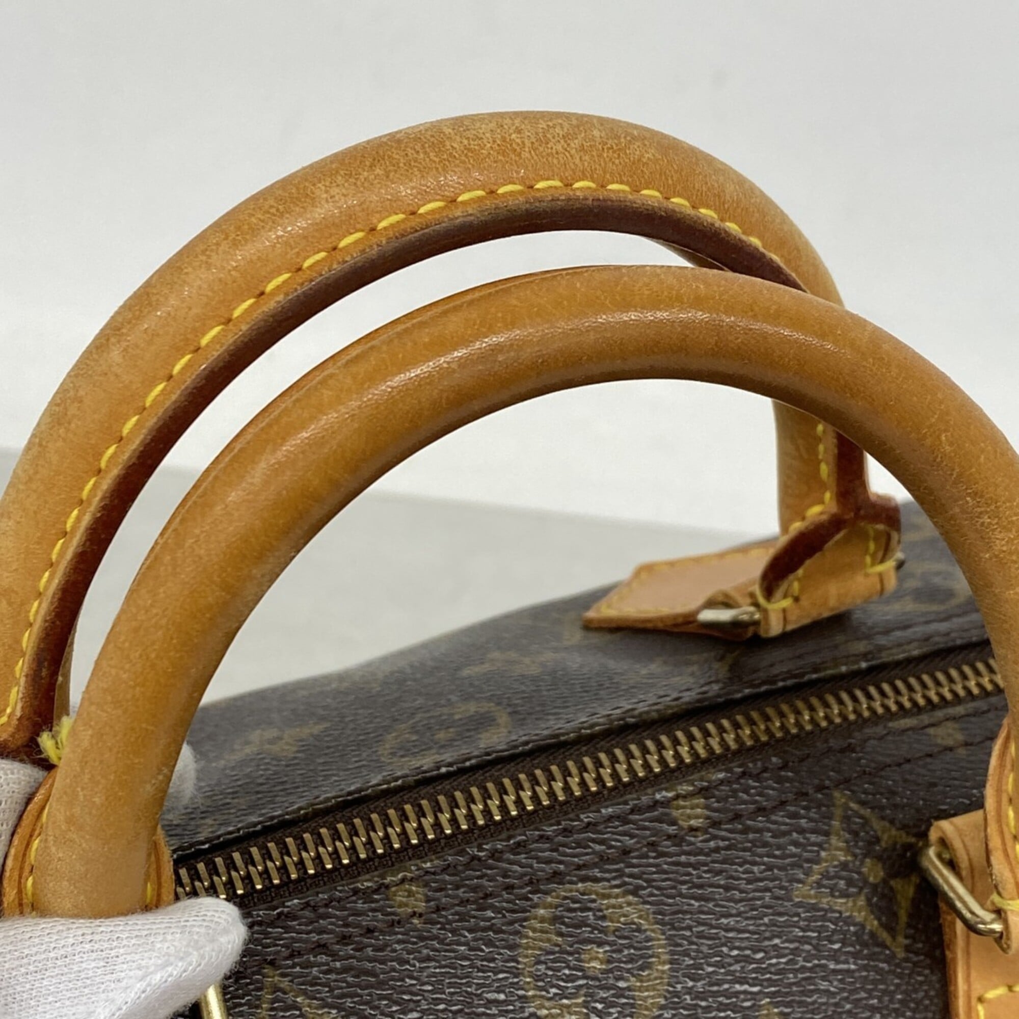 Louis Vuitton Brown Handbag (Pre-Owned)