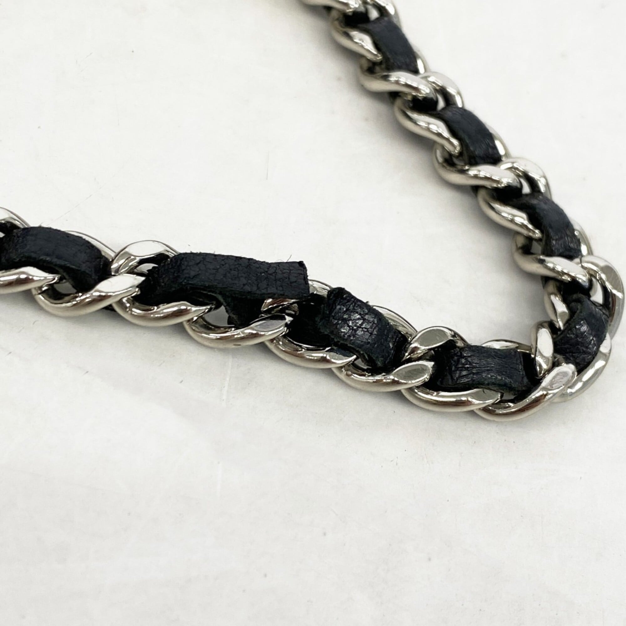 Chanel Black Leather Chain/Shoulder Wallet (Pre-Owned)