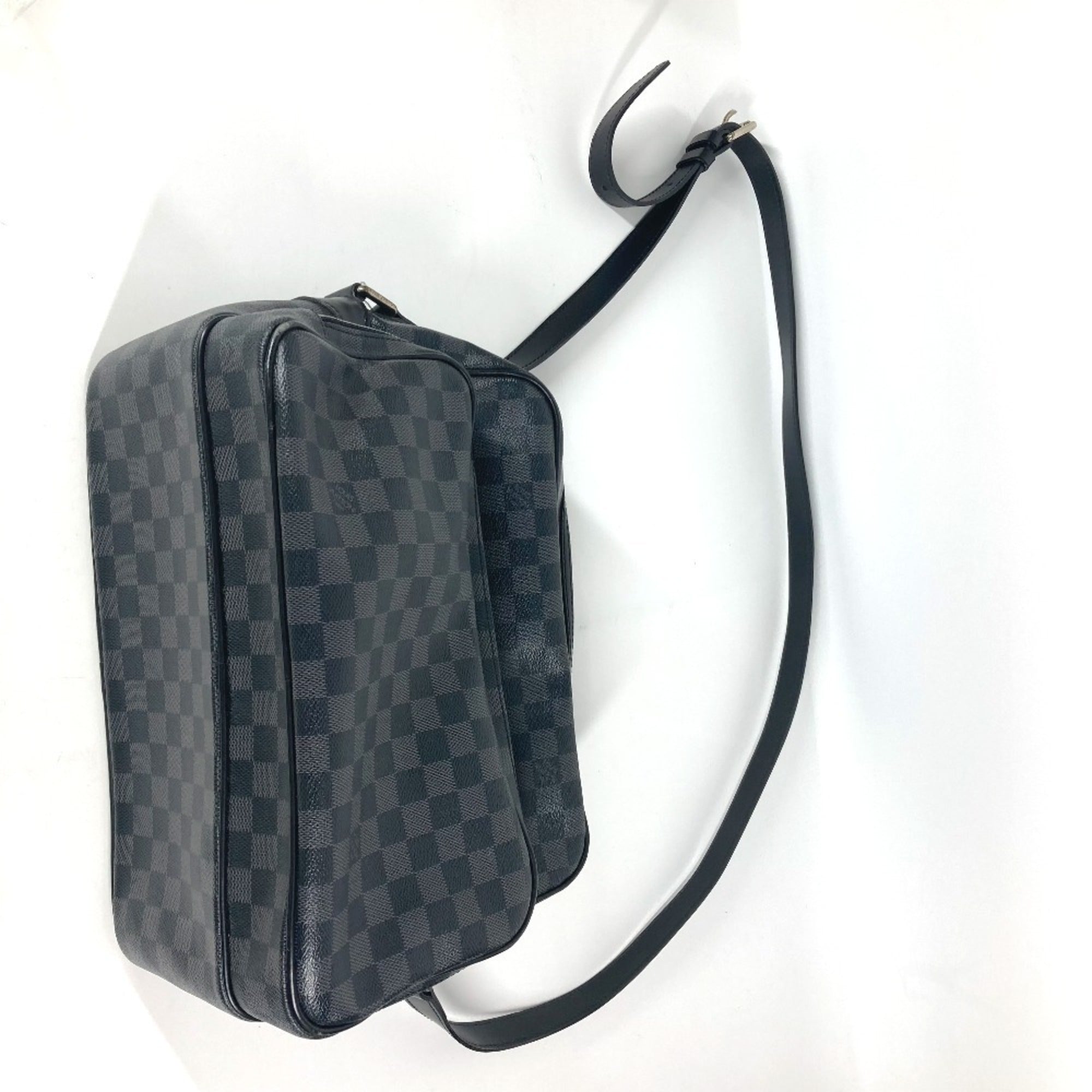 Louis Vuitton Damier Graphite Black Damier Graphite Shoulder Bag (Pre-Owned)