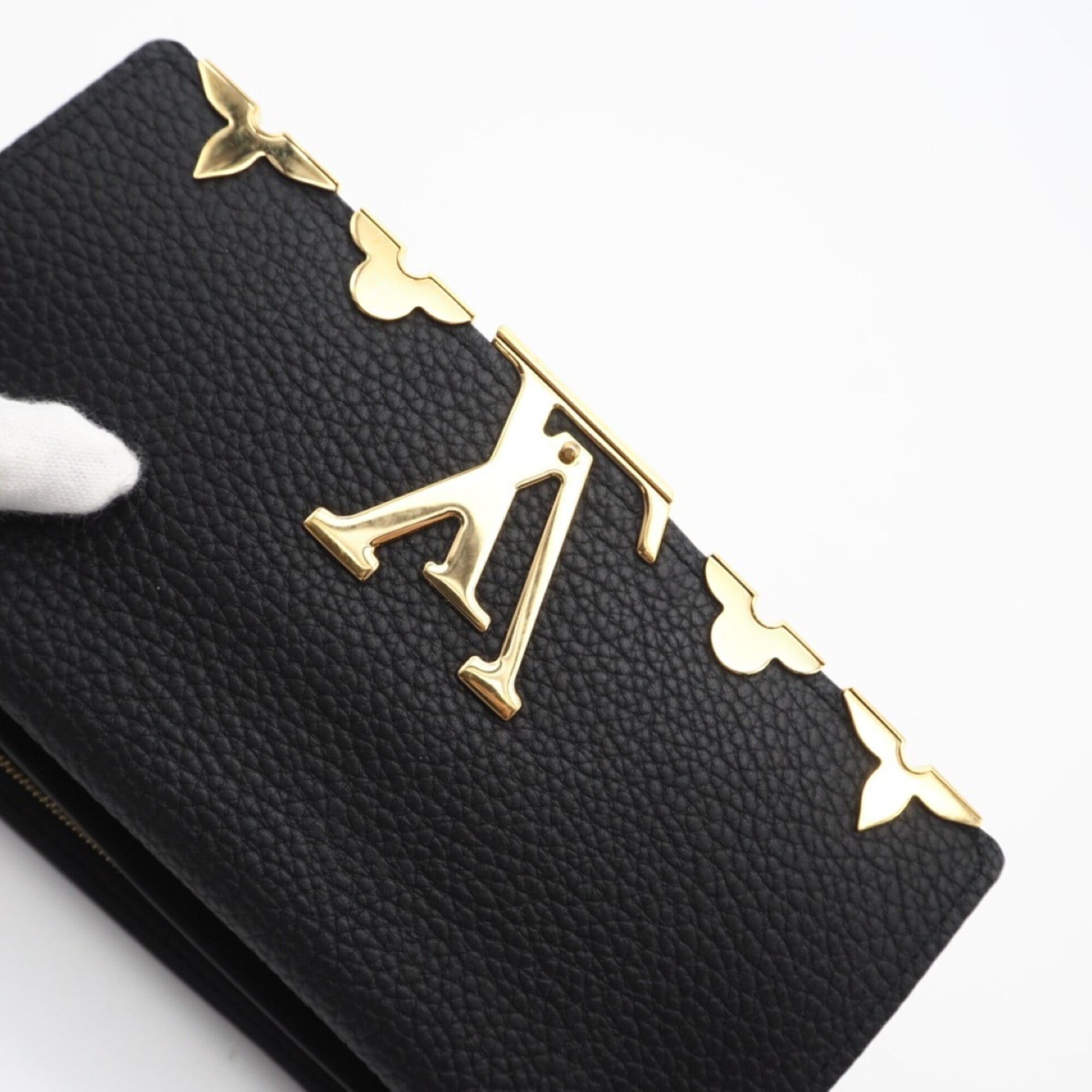 Louis Vuitton Black Leather Long Wallet (Bi-Fold) (Pre-Owned)