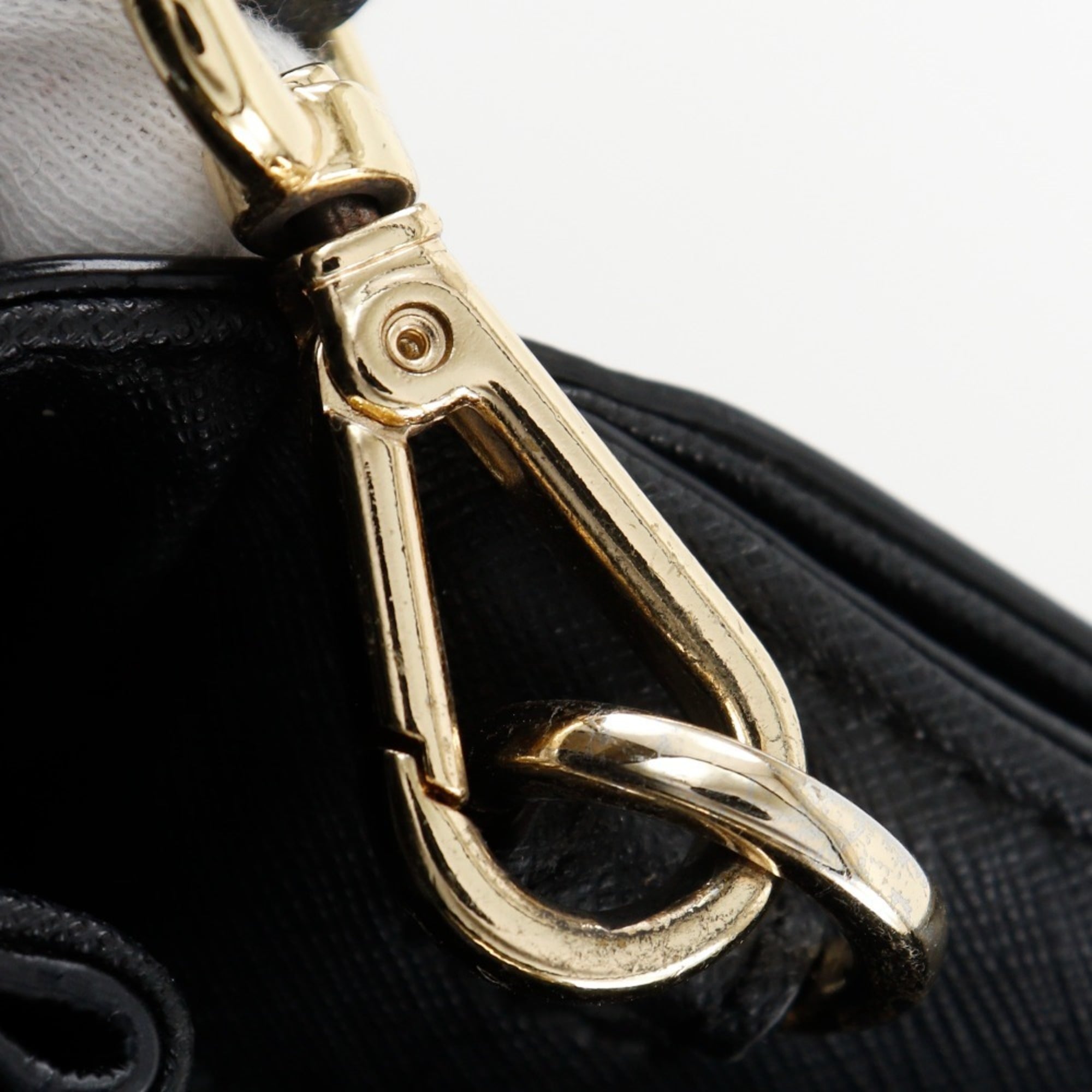 Michael Kors Black Leather Handbag (Pre-Owned)