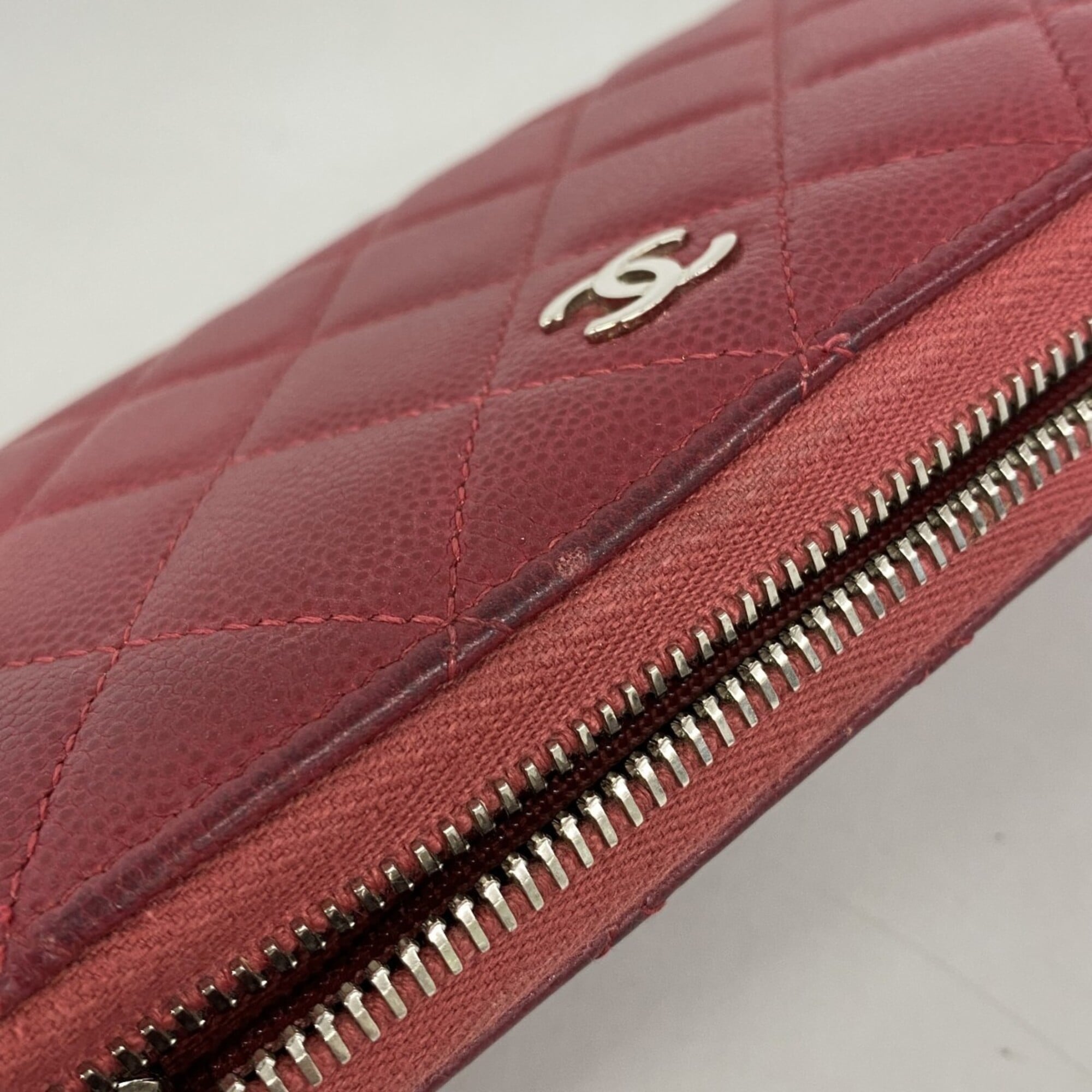 Chanel Red Color Grained Calfskin Long Wallet (Bi-Fold) (Pre-Owned)