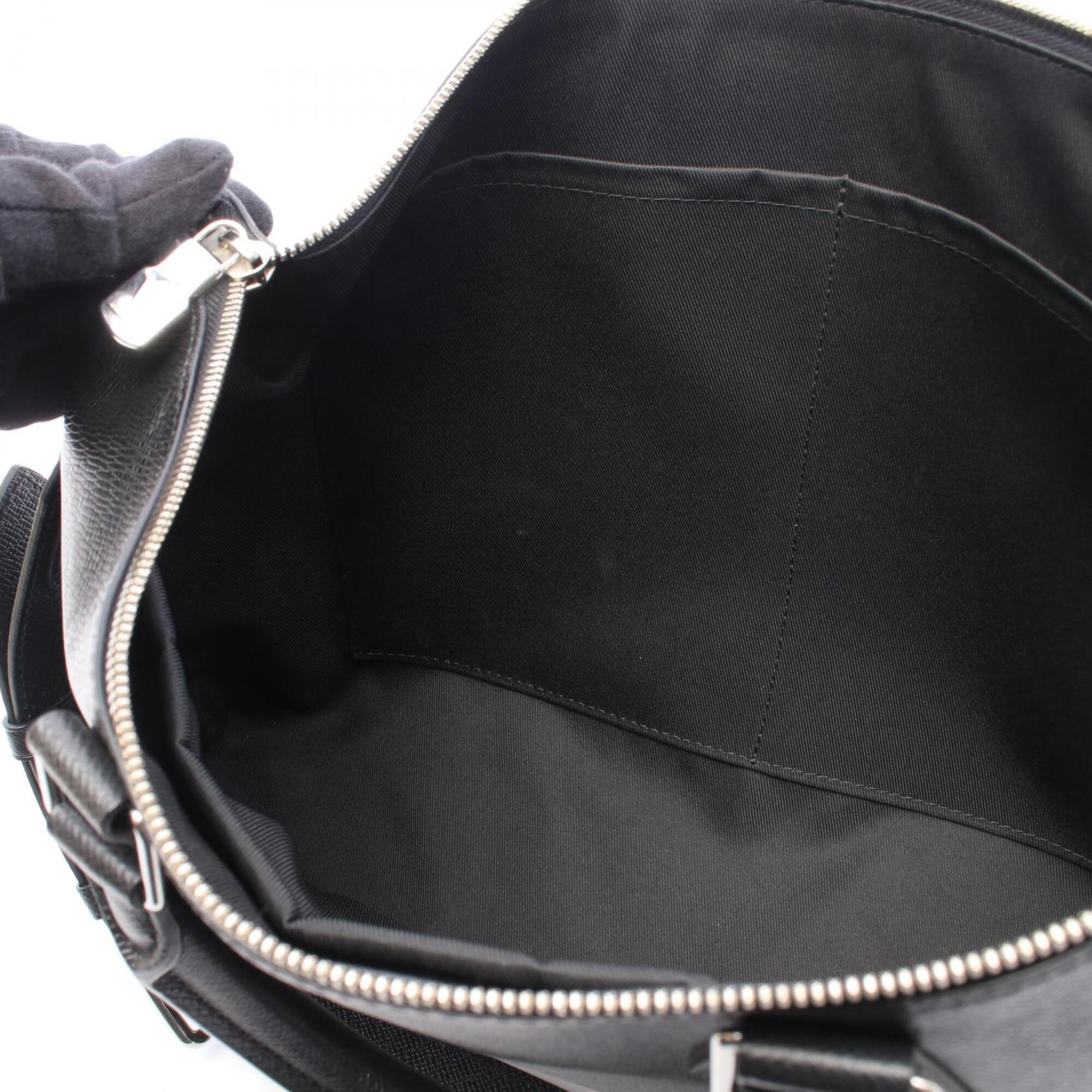 Louis Vuitton Black Noir Taiga Leather Leather Briefcase Handbag (Pre-Owned)
