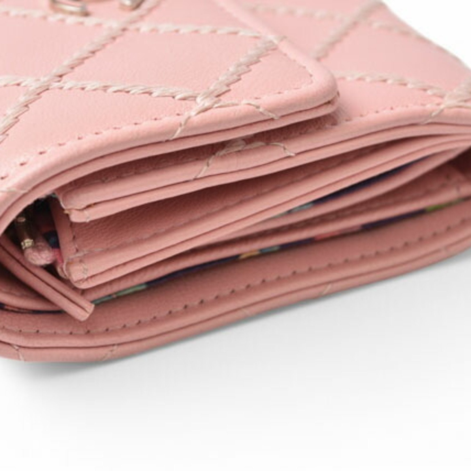 Chanel Pink Leather Wallet (Tri-Fold) (Pre-Owned)
