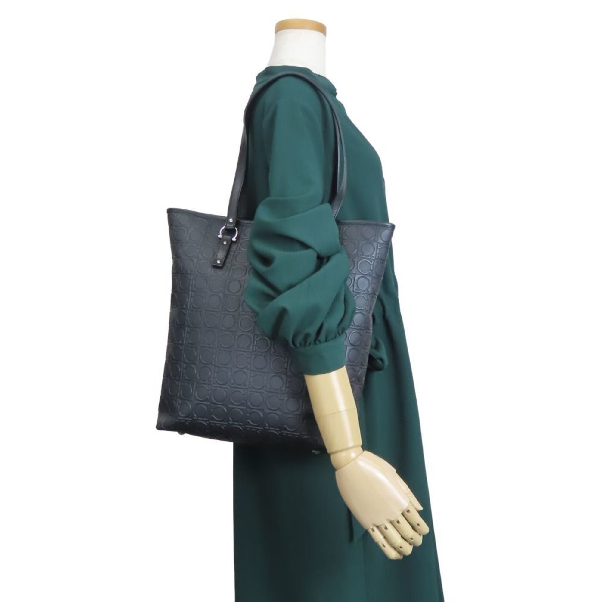 Salvatore Ferragamo Gancini Black Pvc Tote Bag (Pre-Owned)