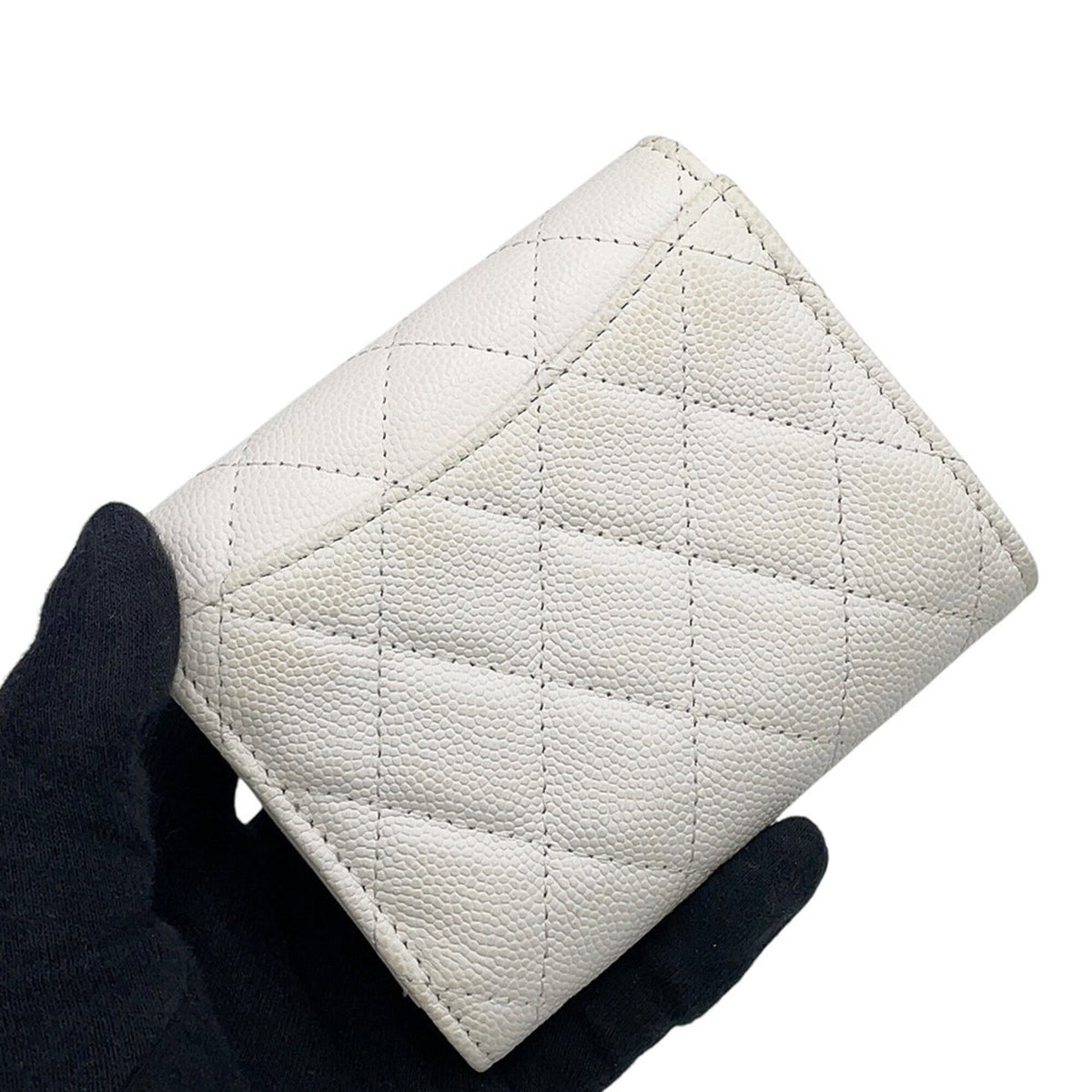 Chanel White Grained Calfskin Wallet (Tri-Fold) (Pre-Owned)