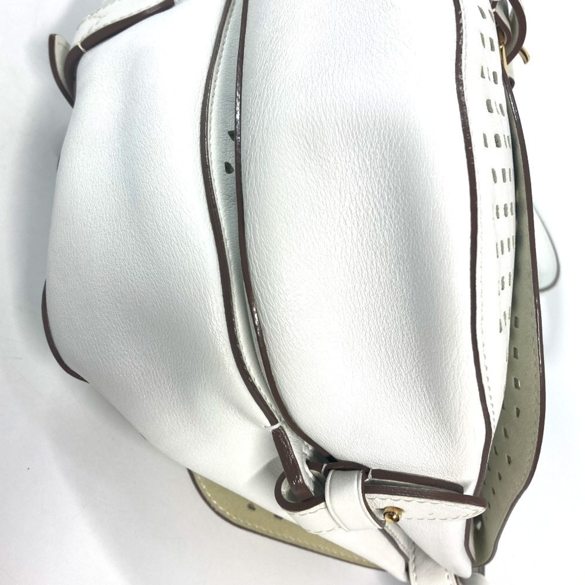 Louis Vuitton White Leather Messenger Bag Shoulder Bag (Pre-Owned)